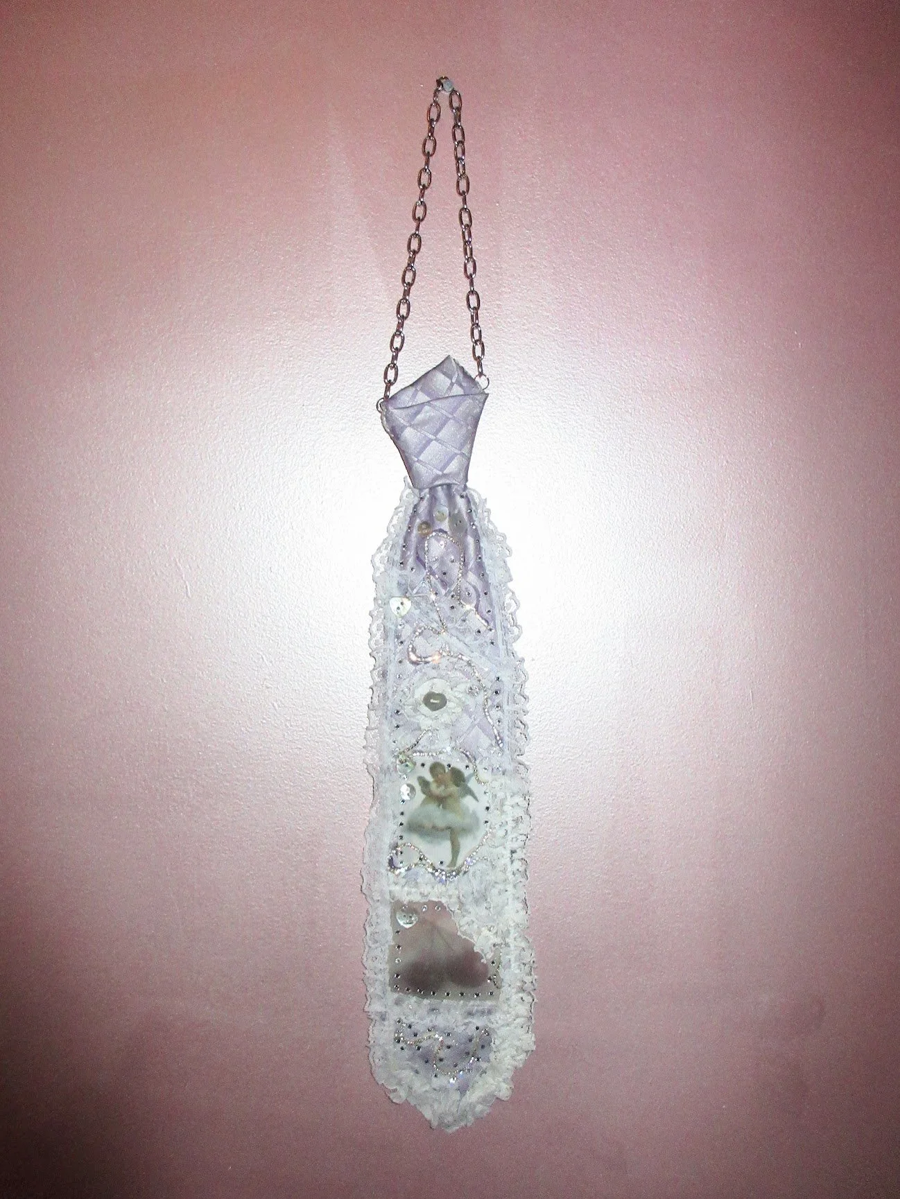 laughing geisha purple lace tie