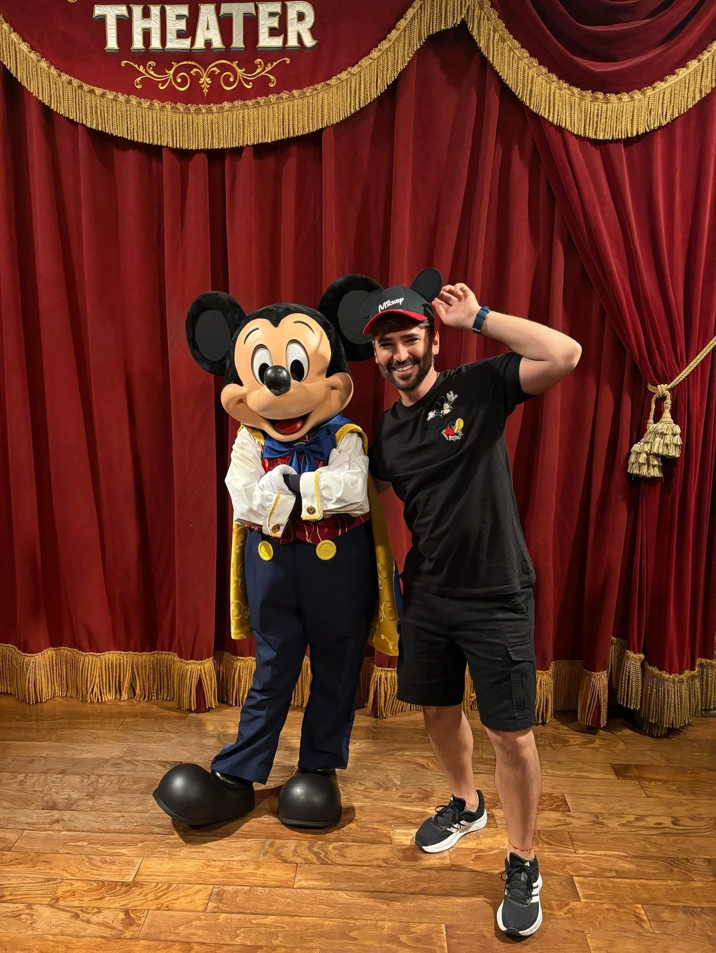 Una experiencia m&aacute;gica y llena de ilusi&oacute;n la que vivi&oacute; mi ni&ntilde;o interior que hasta el castillo con fuegos artificiales me recibi&oacute;.

#magickingdom #orlando