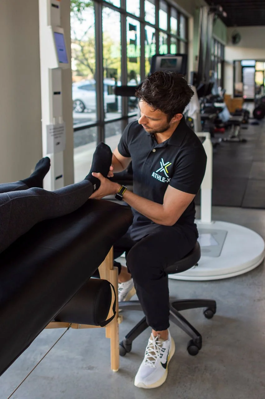 Runner’s Knee Pain: Why Your Knee Isn’t Broken and How to Get Back to Running Without Re-Injury