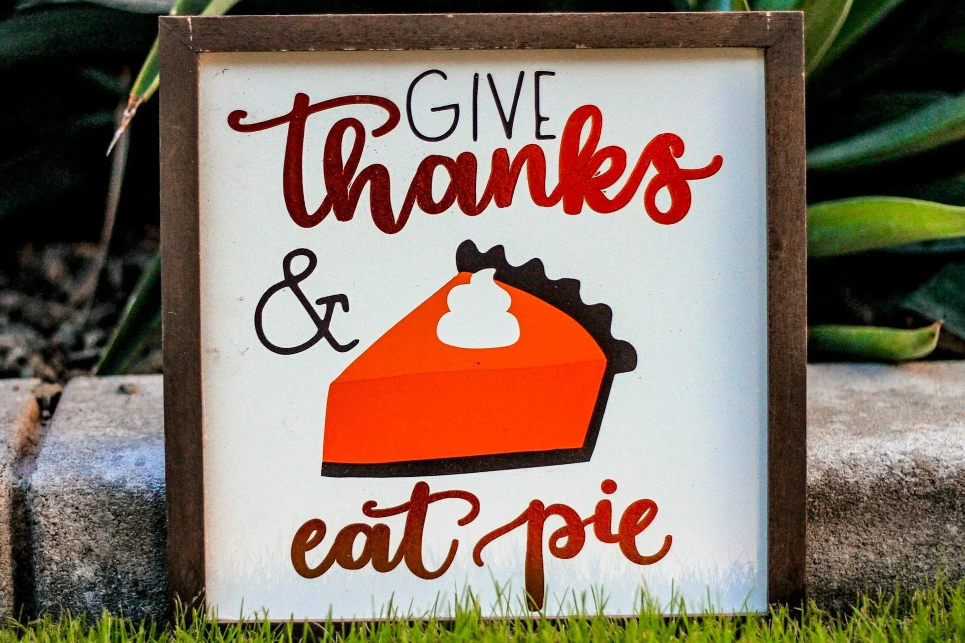 Happy Thanksgiving!  In celebration, the Ravenna Township office will be closed.