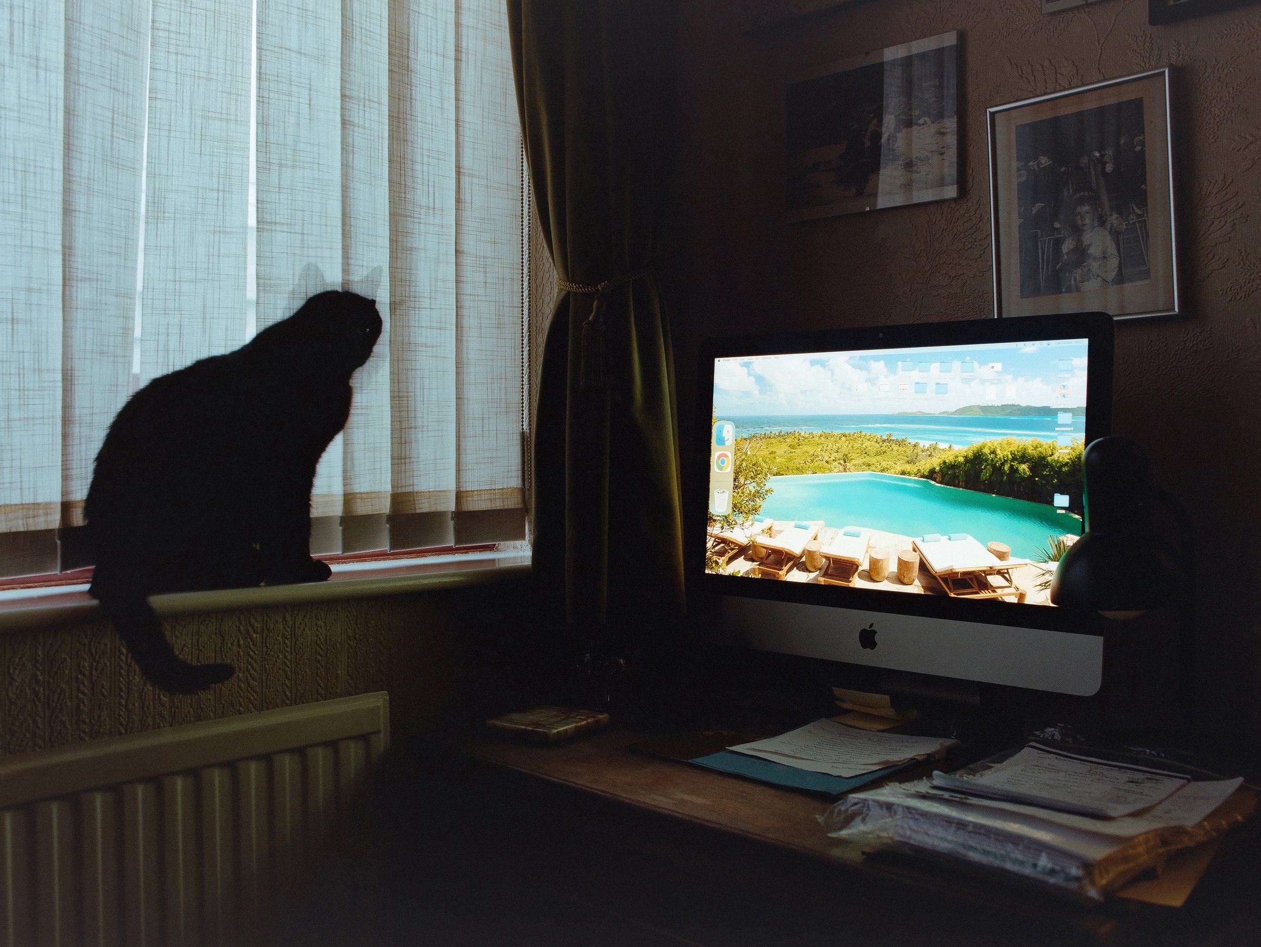 24.10 - mums computer.jpg