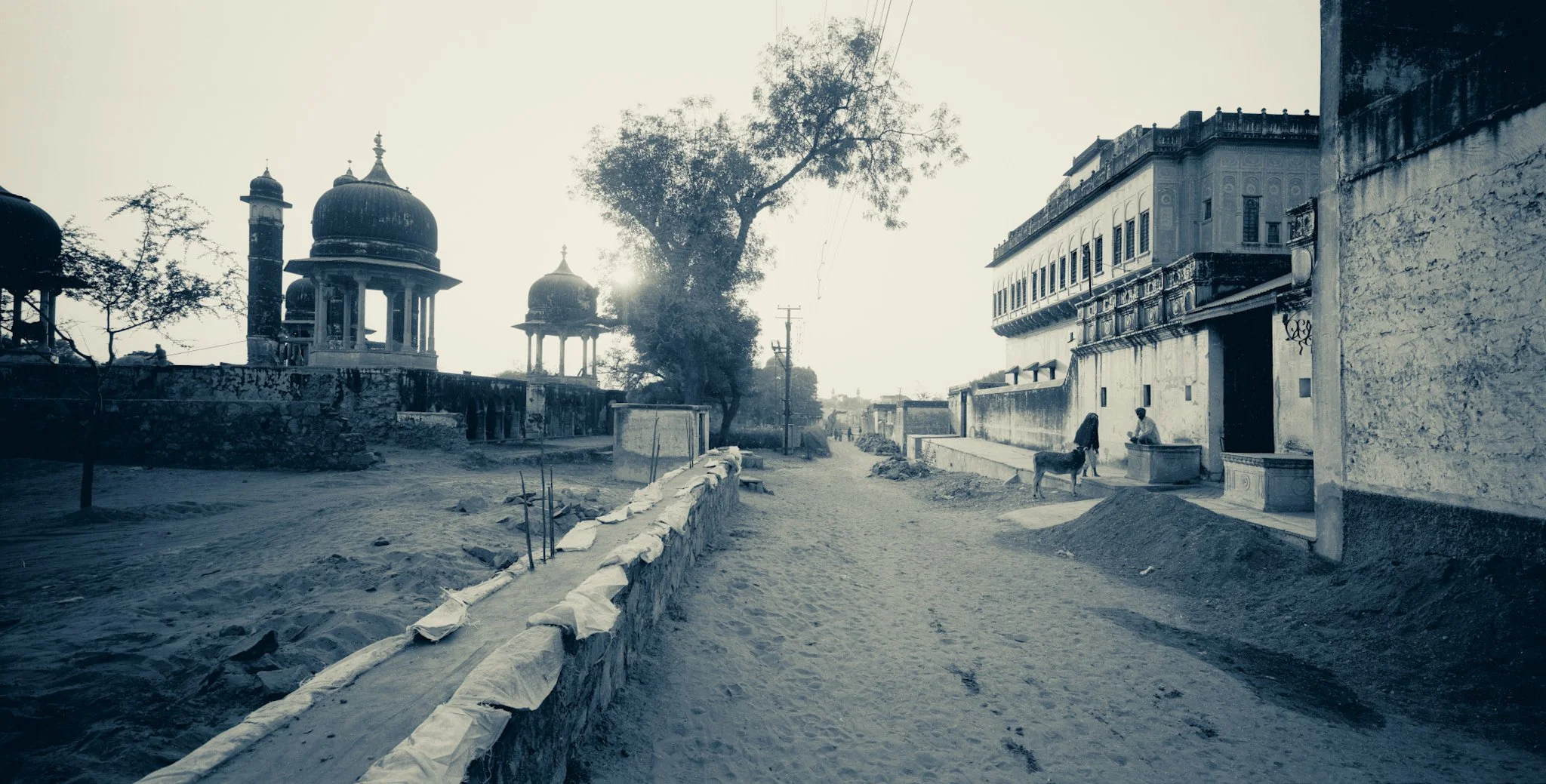 india 2 mysterious street.jpeg