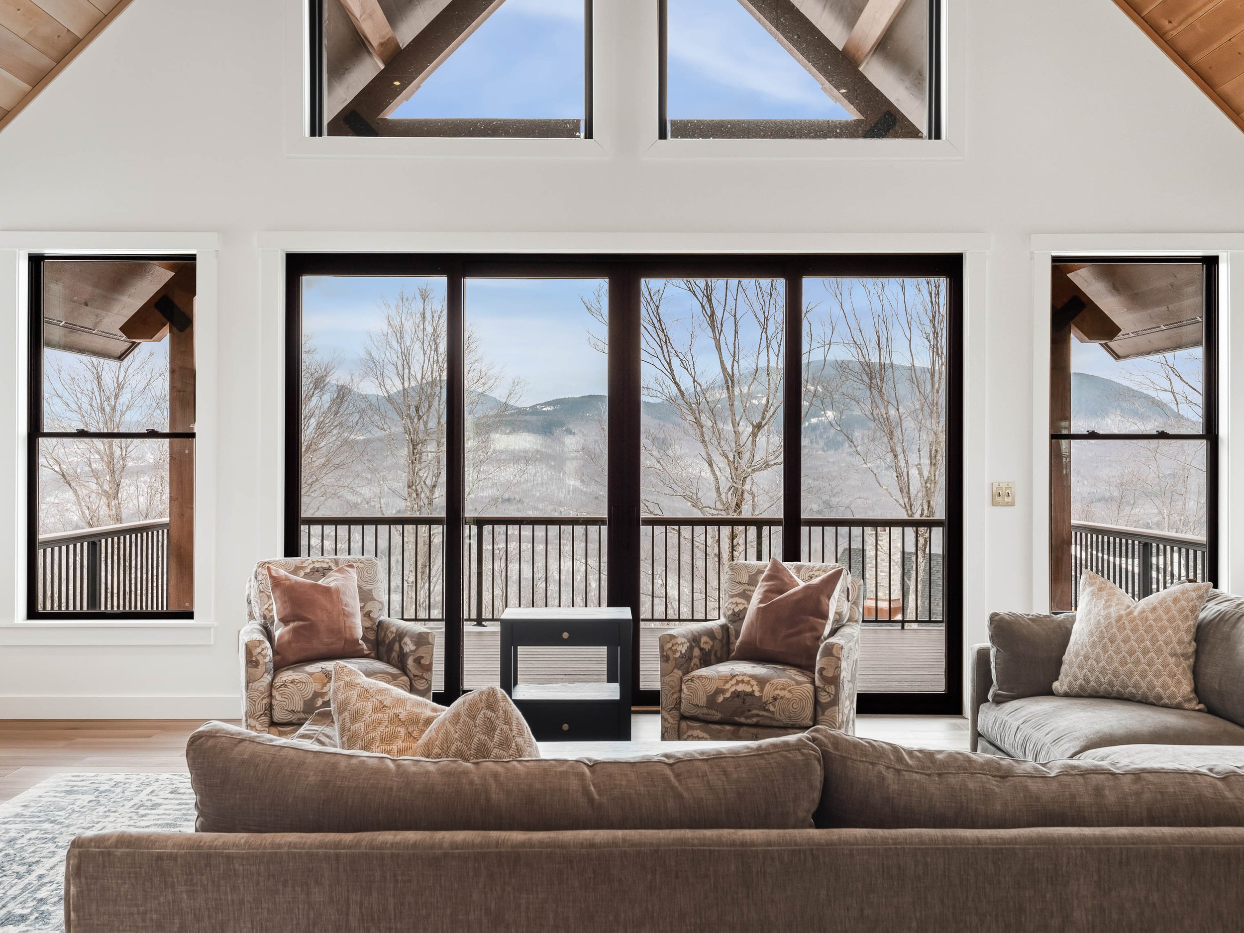 18 Garnett Way-11.jpg