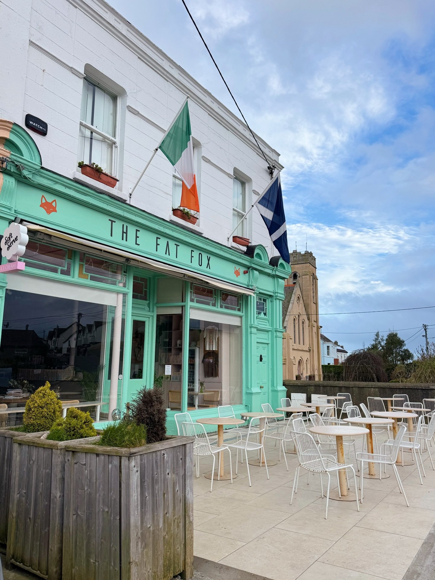 Facelift time?!

We had new paving laid outside the shop last week. It&rsquo;s something we&rsquo;ve wanted to do for a long time and it felt like one of the missing puzzle pieces in the long line of renovations we&rsquo;ve done to No. 1 Trafalgar Ro