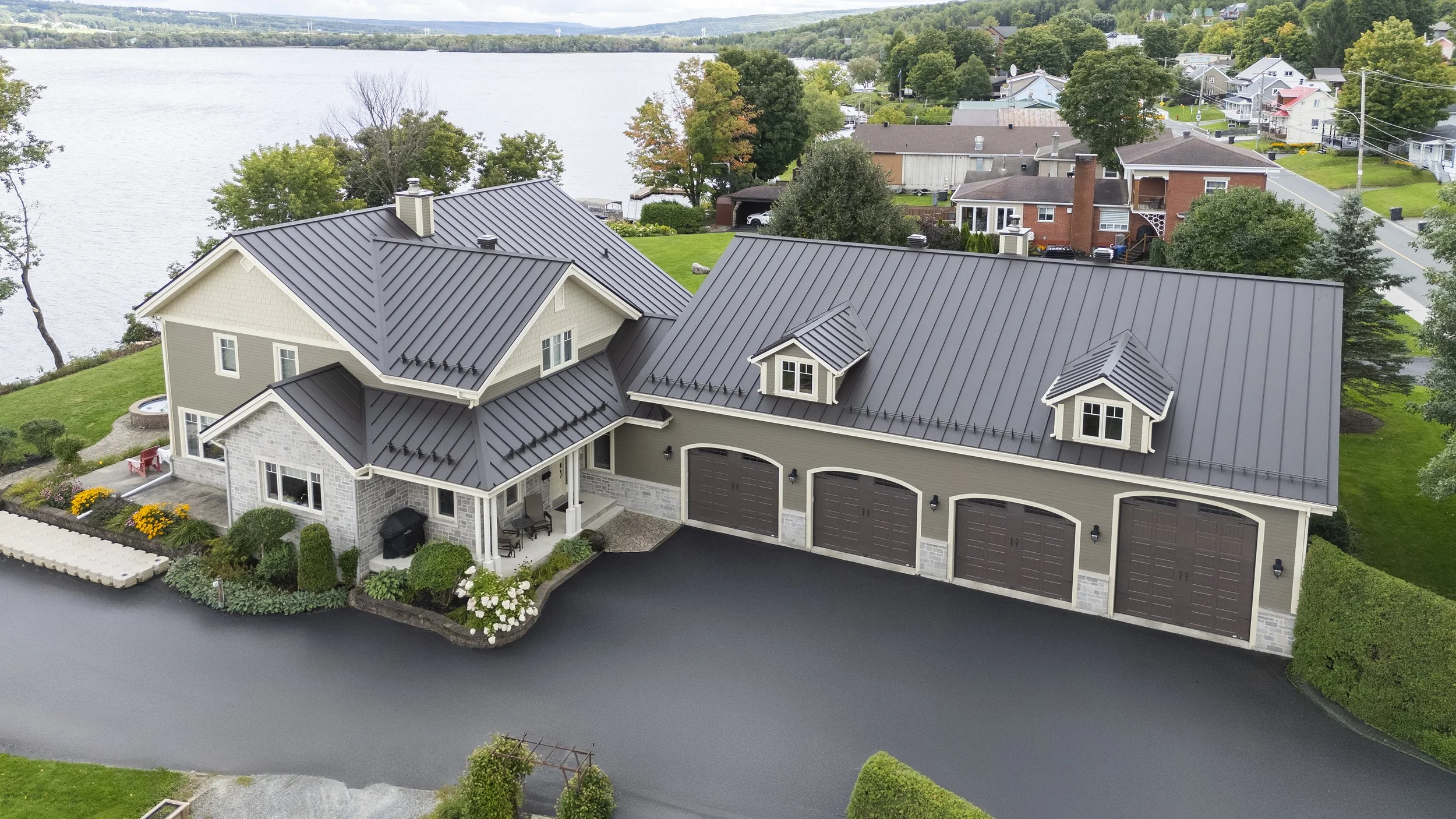 Pourquoi utiliser un drone en photographie immobilière