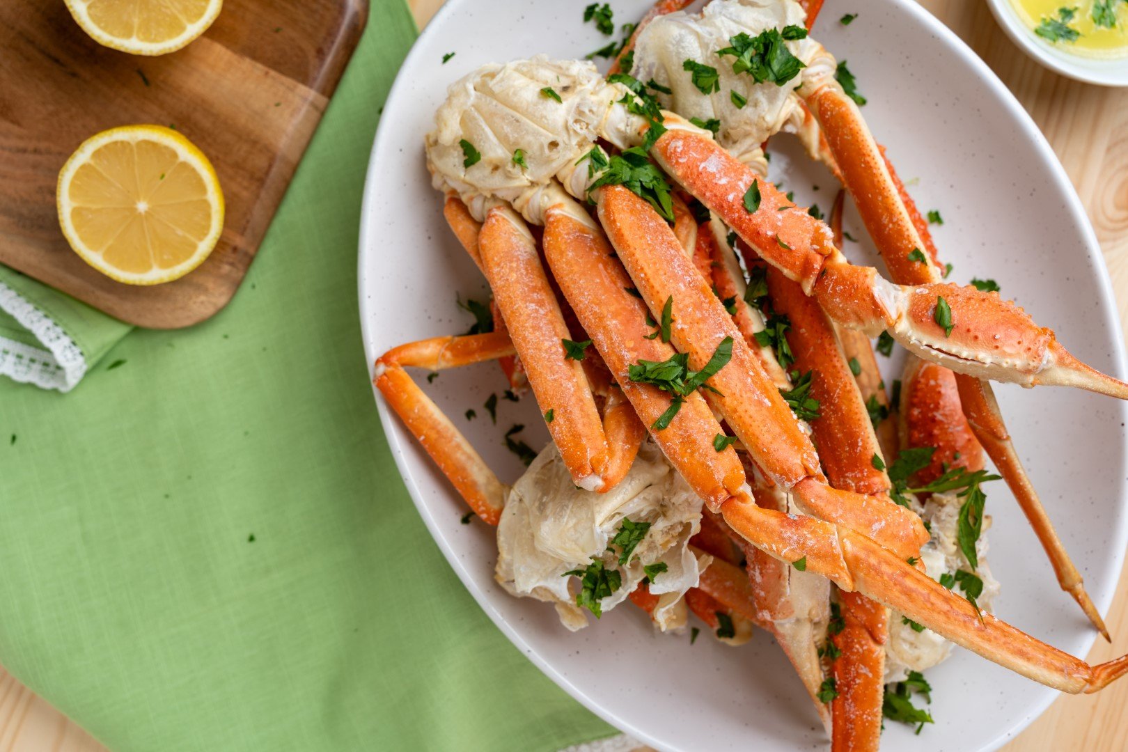 Steamed Crab Legs with Lemon and Butter