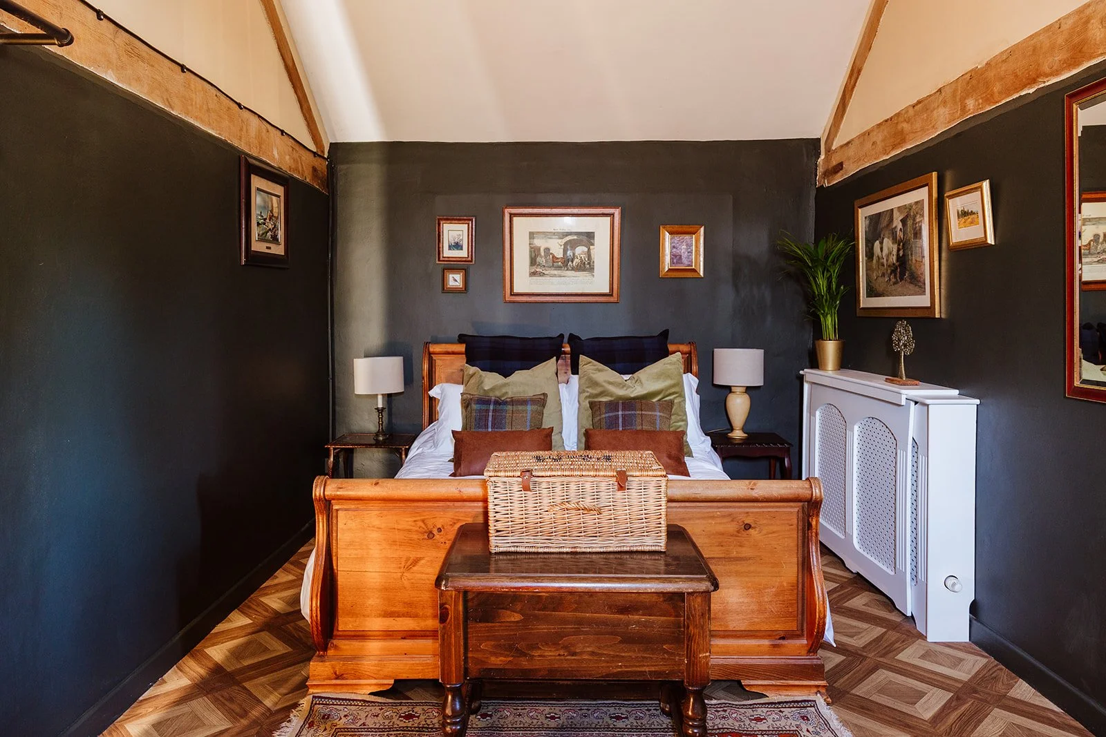 Pool House Bedroom