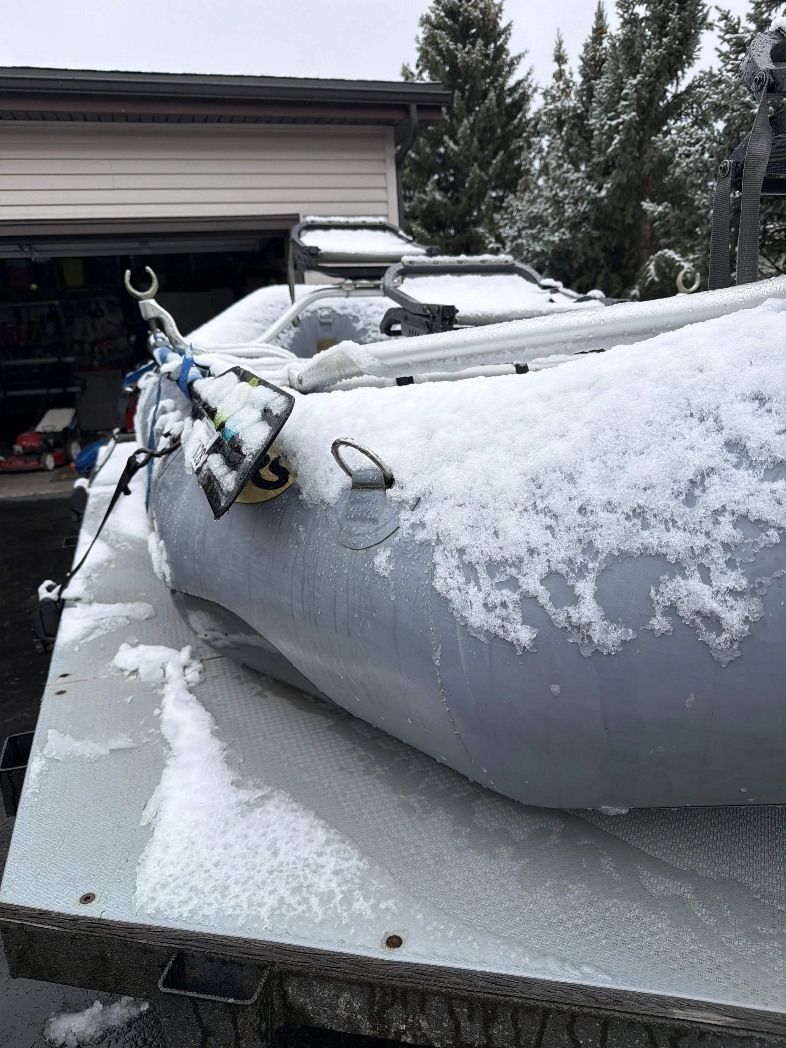 snowraft.jpg