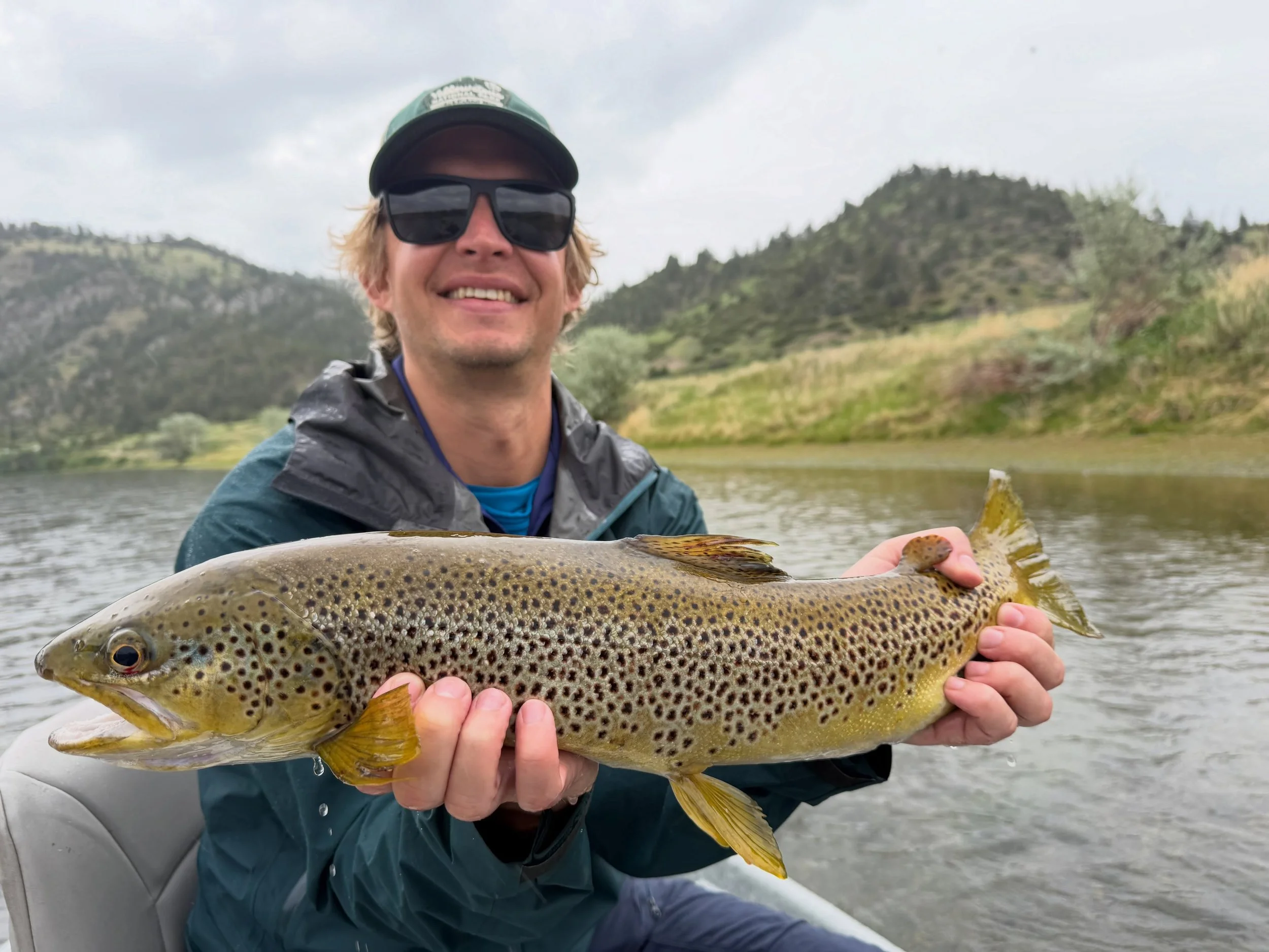 Matt&rsquo;s first fish of the trip was a 23&rdquo; brown, needless to say he didn&rsquo;t get a bigger one. He landed this beast on my El Rey 5wt. These @pescadoronthefly rods have the back bone to handle big fish and the finesse to get the fly in t
