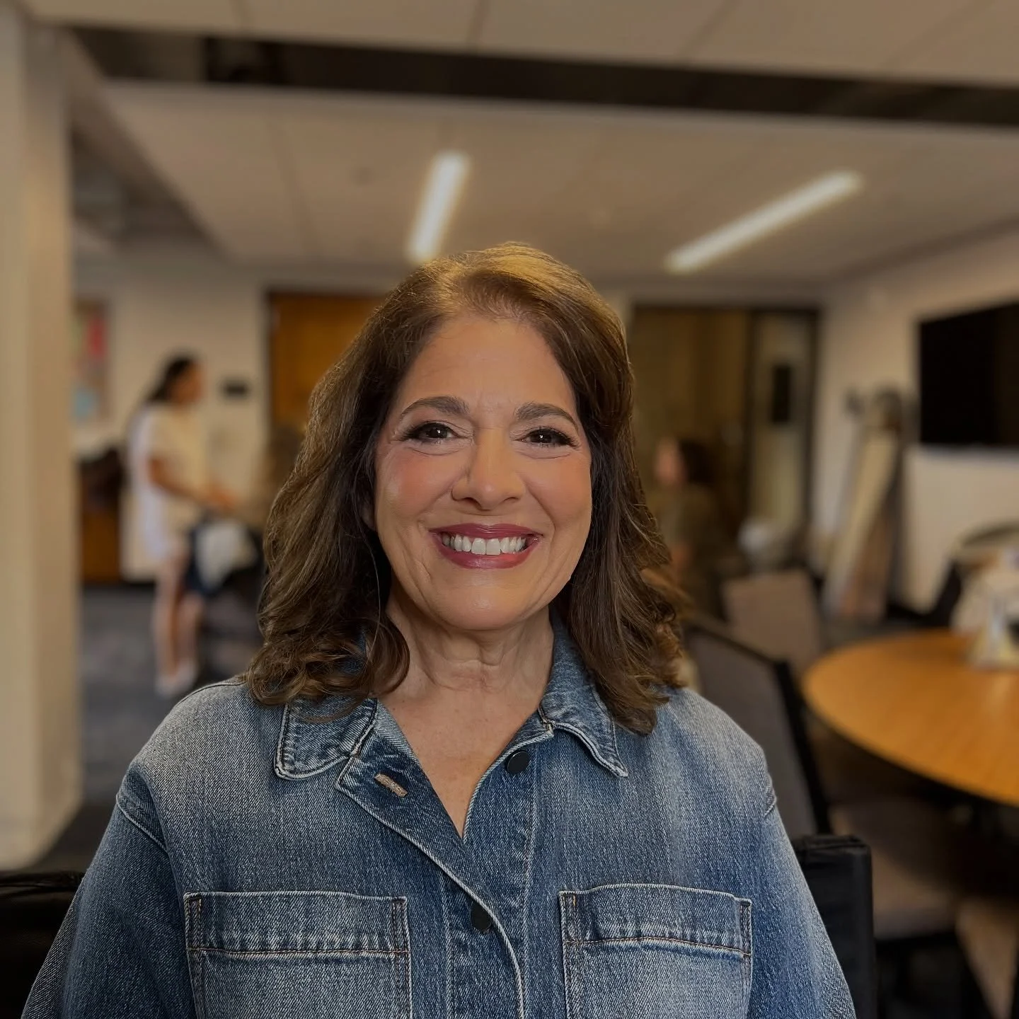 A moment for the mother of the bride! Madeline's mom was an absolute delight to work with and when it was time for her after photos she said 'I've seen your Instagram I know what to do' I ADORED it!! 💗🫶🏻✨