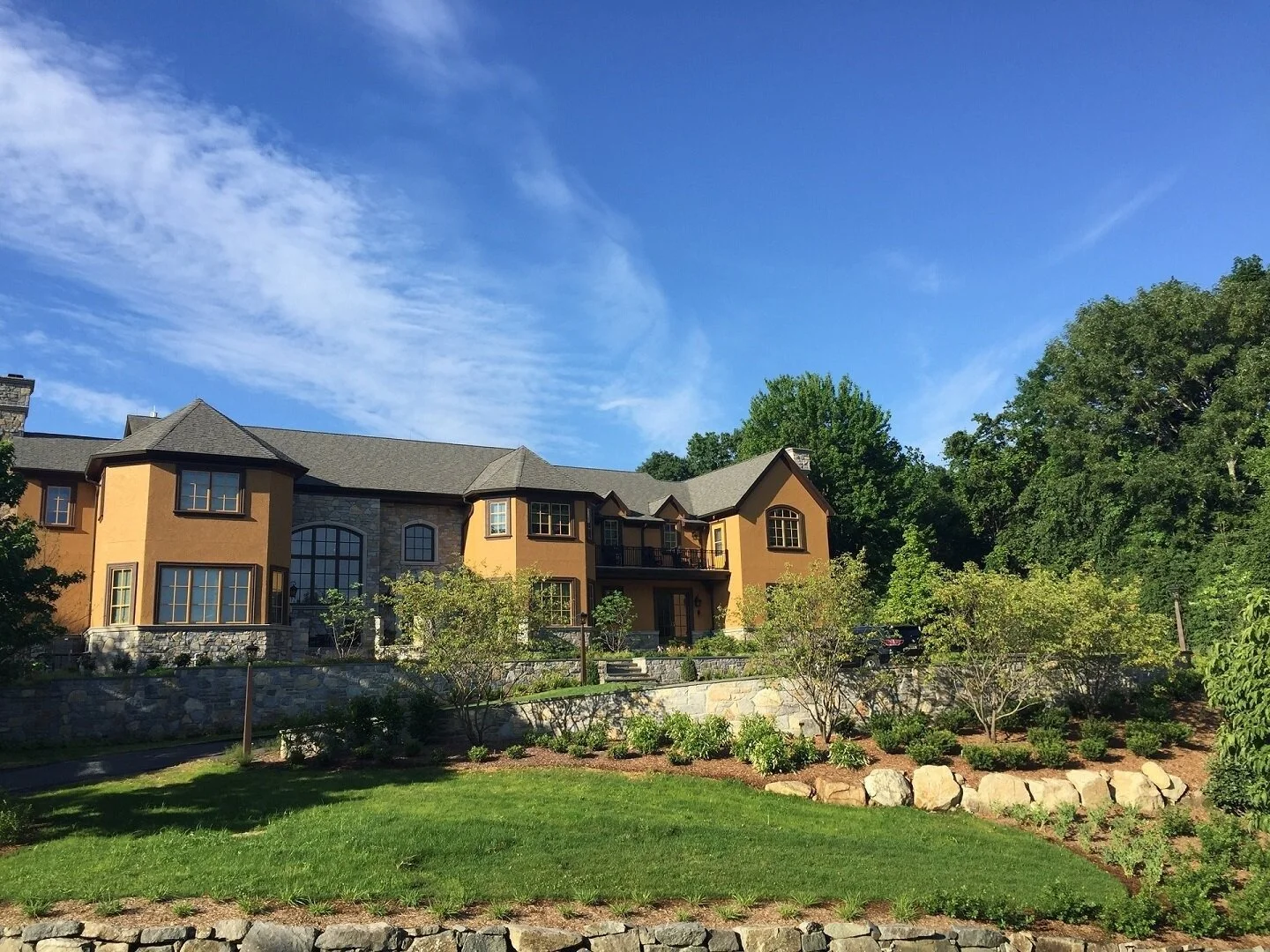Landscape design and professional lawn care in Montville, NJ