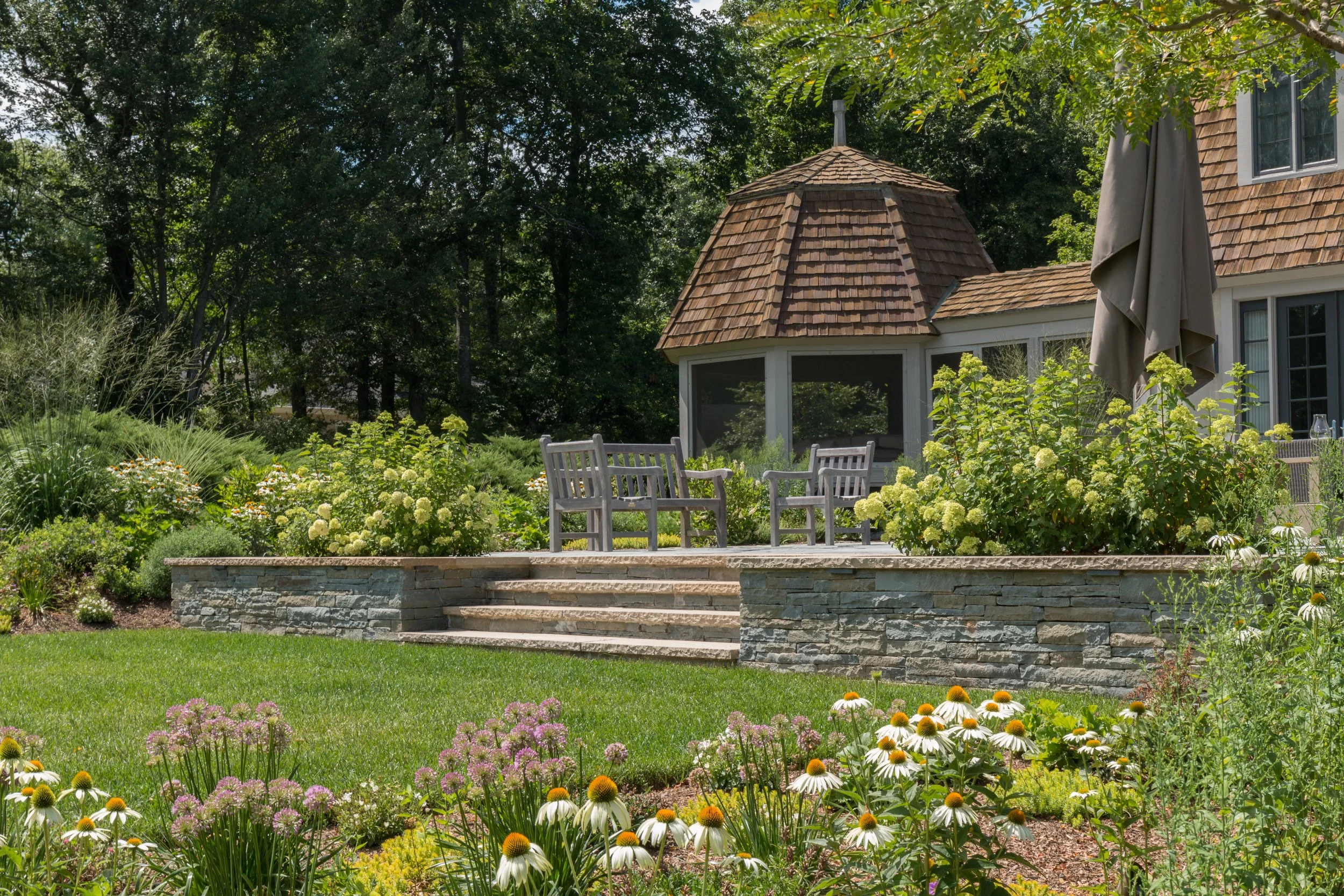 retaining wall construction
