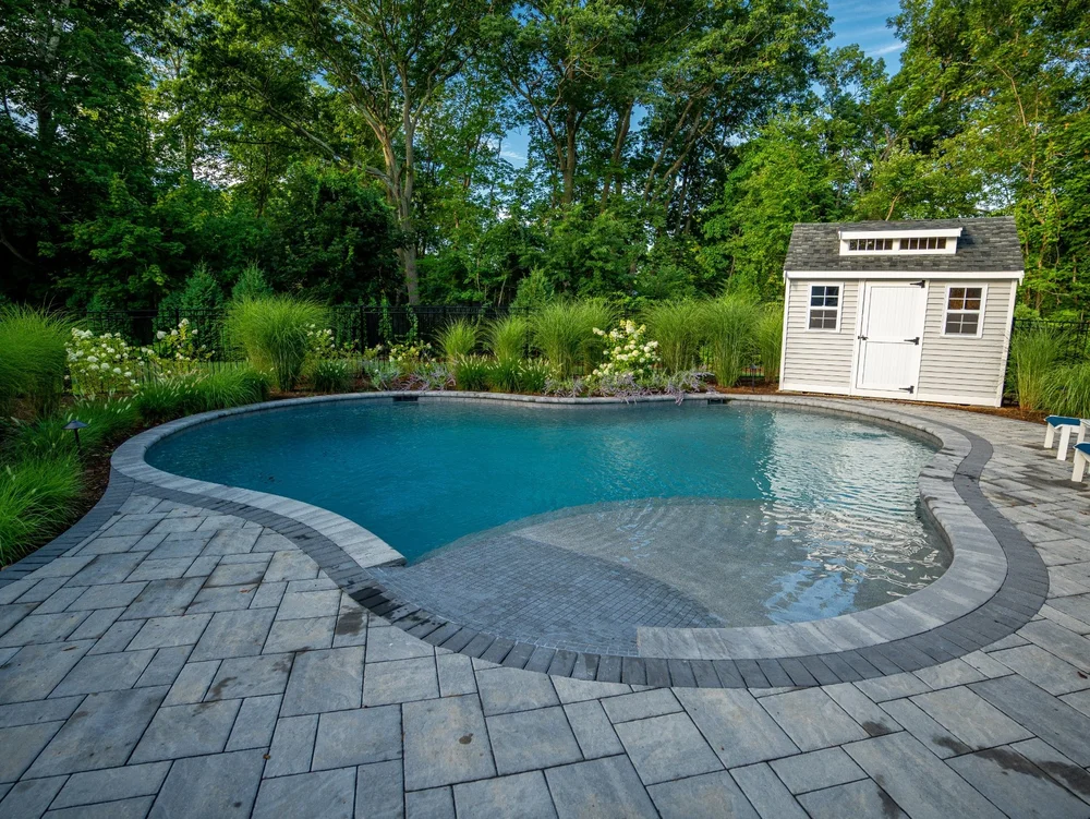 Custom Walk-In Pool | Premier Outdoor Group