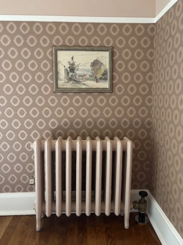 I am having a Farrow &amp; Ball moment :) Doesn&rsquo;t this photo look like it could be from their colour consultancy section? Lately we&rsquo;ve encountered quite a few radiators during our constructions. And the question is always, what to do with