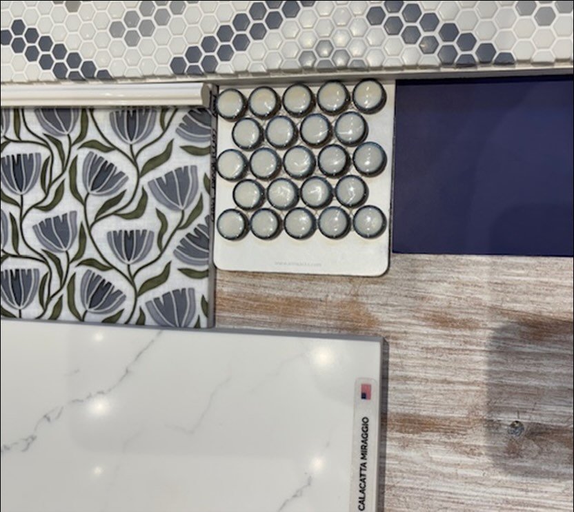 Mondays mark the beginning of a new week - for us at Lemon Grass, a collage marks the beginning of a new project. OK, I admit that segway was a bit lame&hellip; Still, these material boards capture so much! Here we share tiles/ cabinet color &amp; co