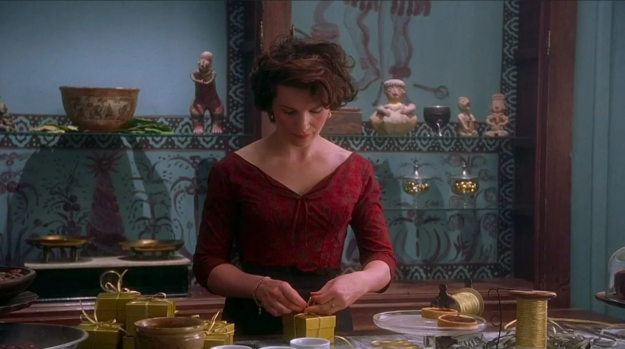 Today is Boxing Day- the day to put gifts in boxes and pass them on to people you appreciate. I like the idea! The boxes that come to my mind are Chocolate Boxes. What a treat! Wishing you all a beautiful weekend to share tasty holiday treats with fa