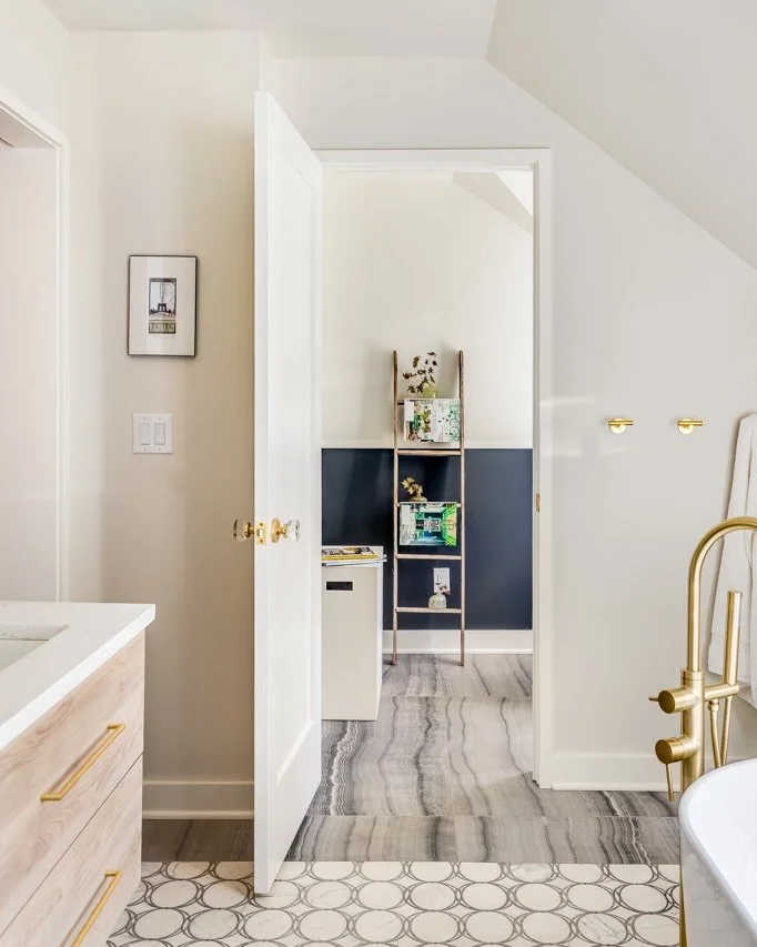 Do you have time to decorate, play a little this weekend? I shared vignettes earlier, mentioning that I like setting them up at photo shoots. But I also enjoy moving things around in my house, creating new focal points. It keeps things fresh. I like 