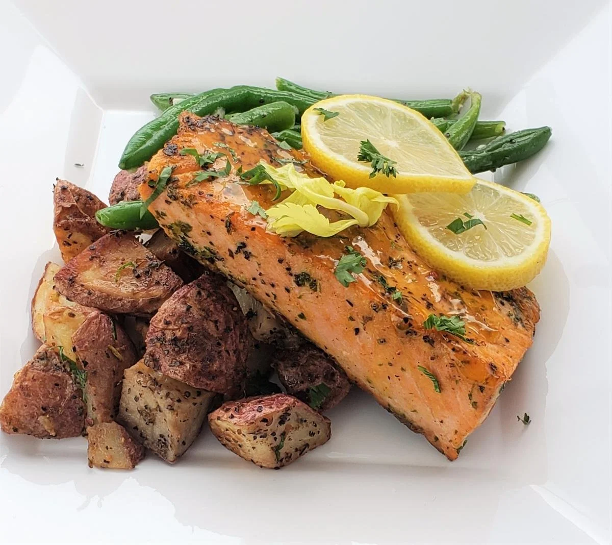 Roasted Salmon - Tasty Table Catering - Catered Dinner - Table Market - Market Cafe - Fine Dining.jpg