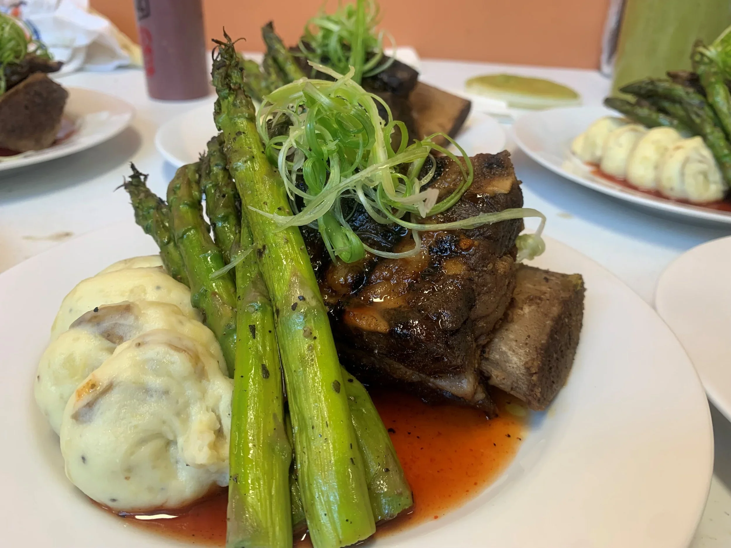 Maple+Sriracha+Short+Rib+W+Mashed+Potatoes+&+Asparagus.webp