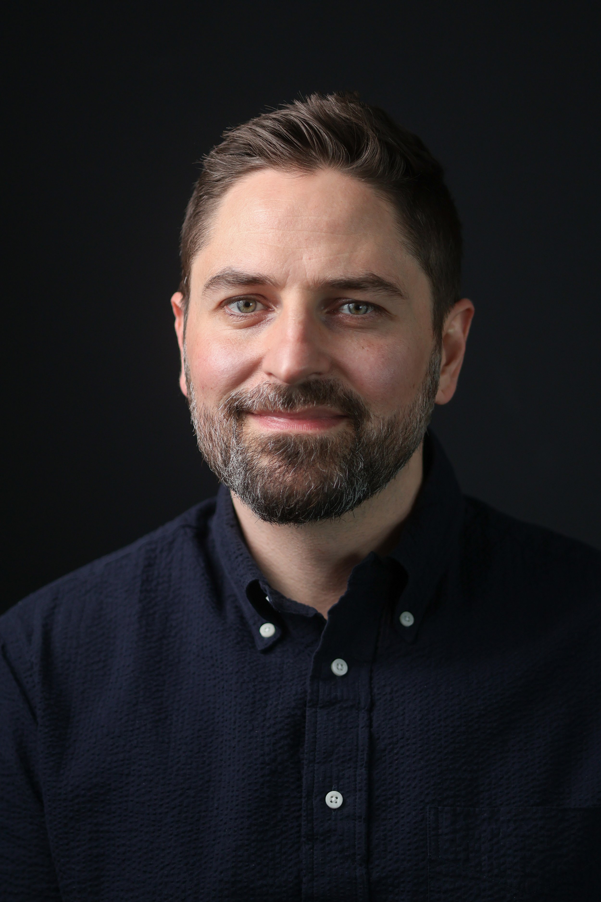 Why Professional Headshots Matter: Elevate Your Brand with High-Quality Photography