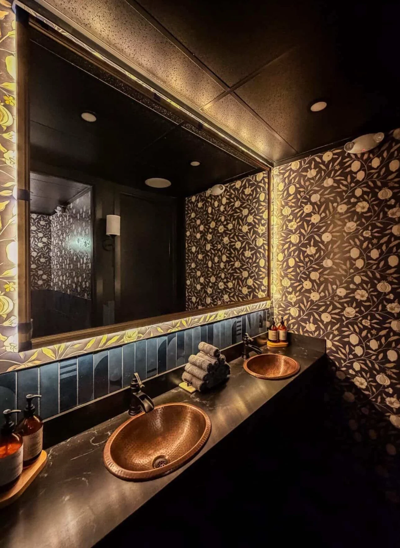 Showcasing Toronto Commercial Electrician Projects: Restaurant Installation by Amps Logics Electric