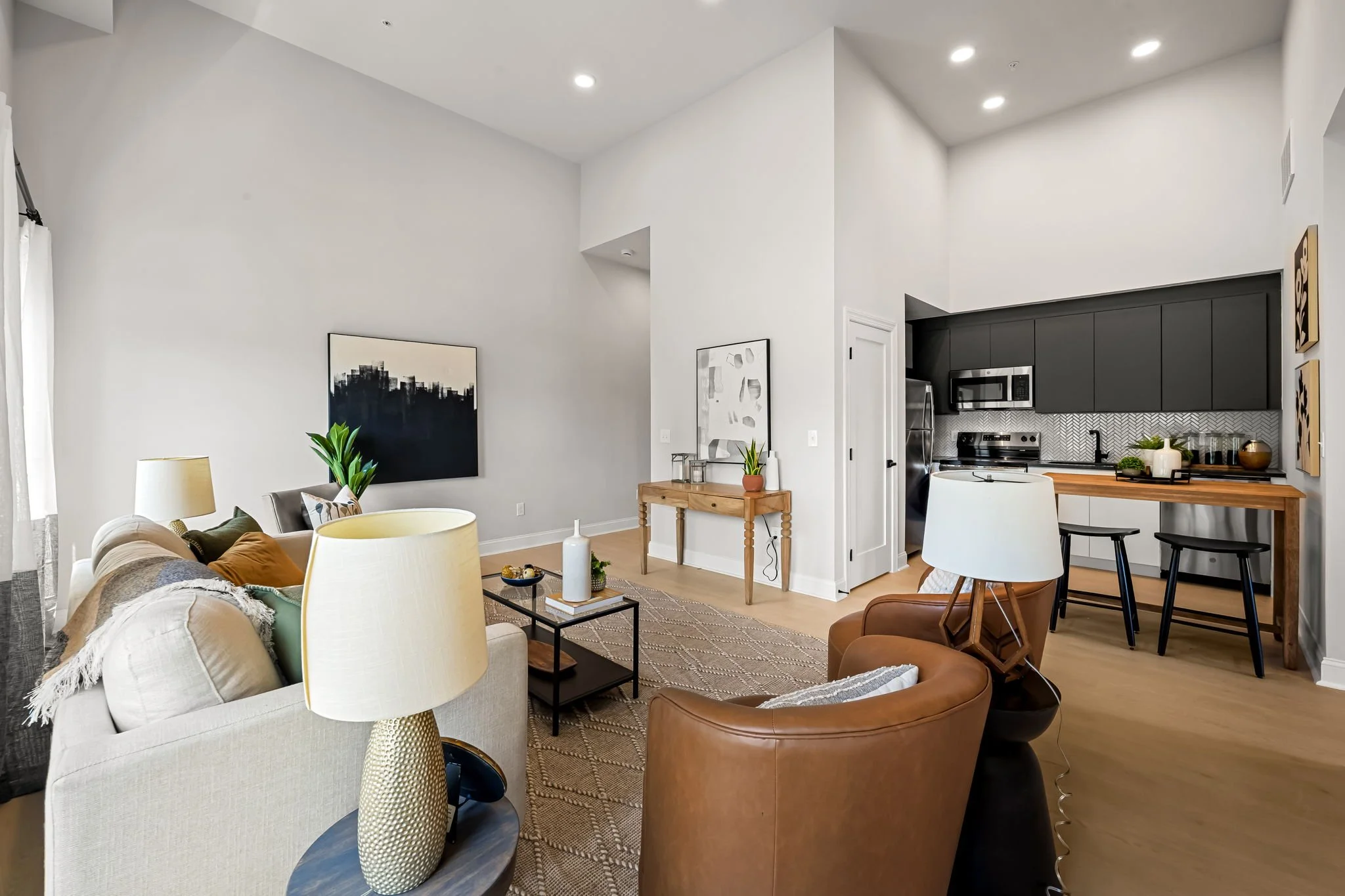 4-web-or-mls-600 N Howard St 304 4_.jpg