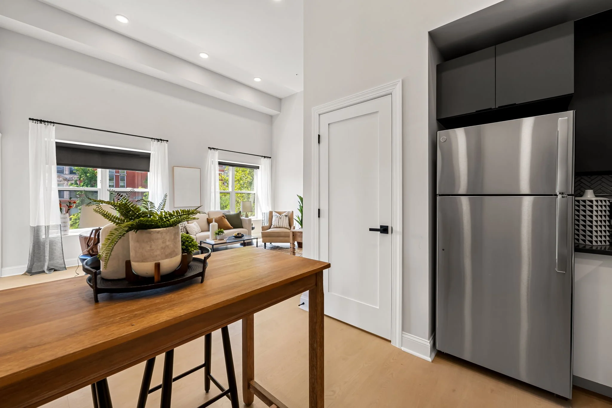 8-web-or-mls-600 N Howard St 304 8_.jpg