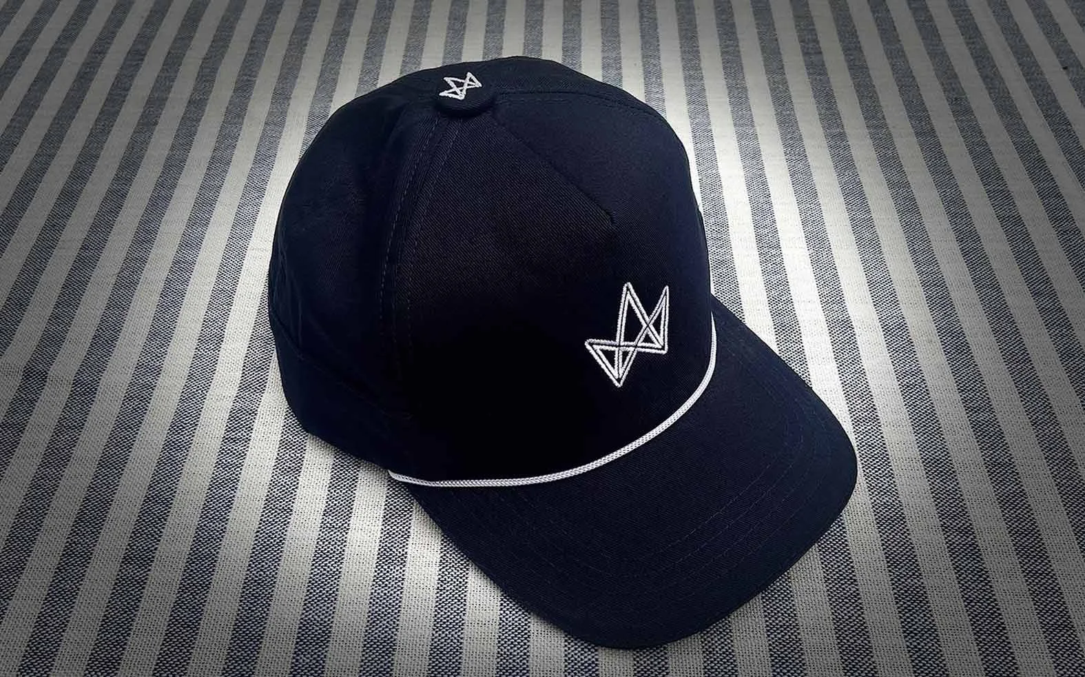 Jays_Cap_001_Spotlight_3.jpg