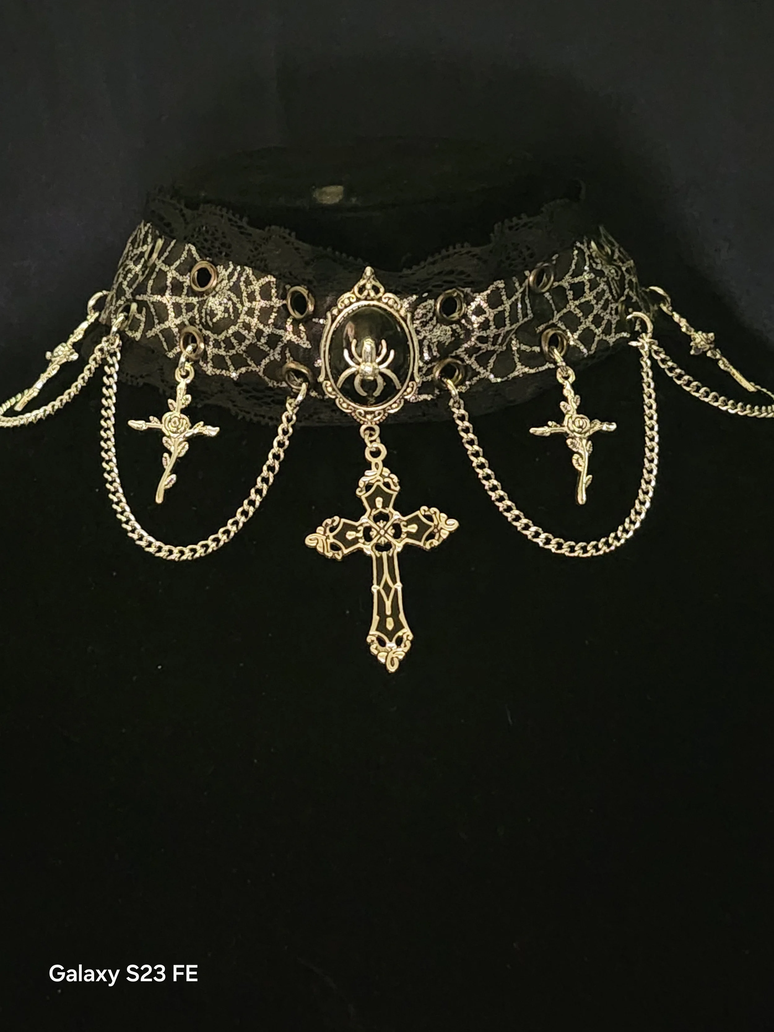 Holy Haunt Choker Close.jpg