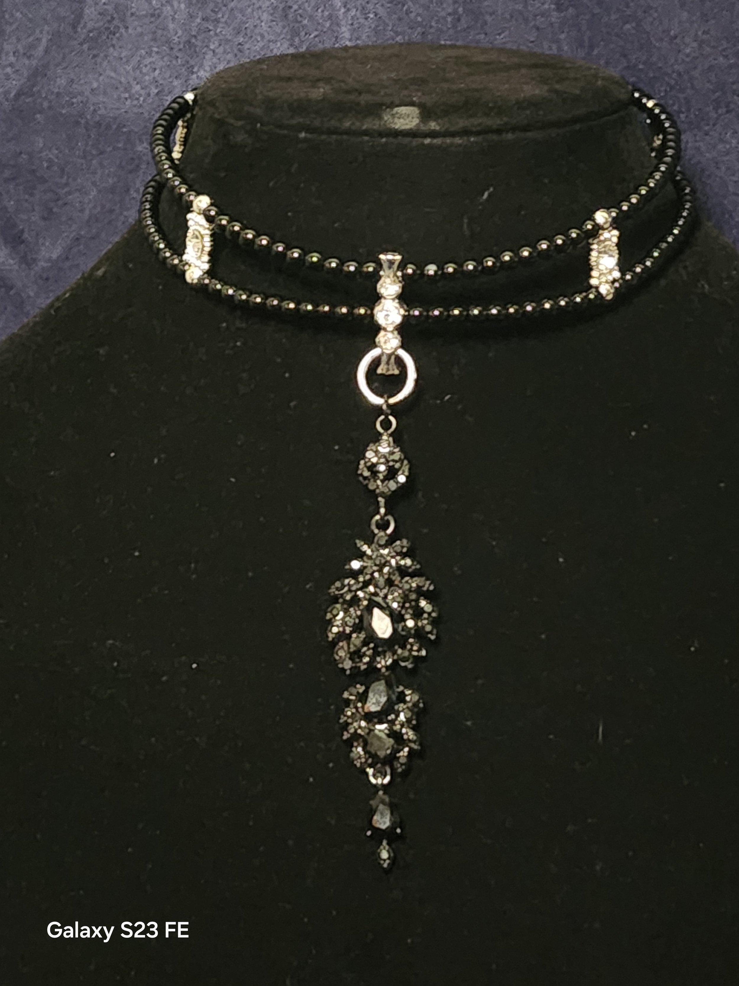 Goth Victorian Beauty Close.jpg