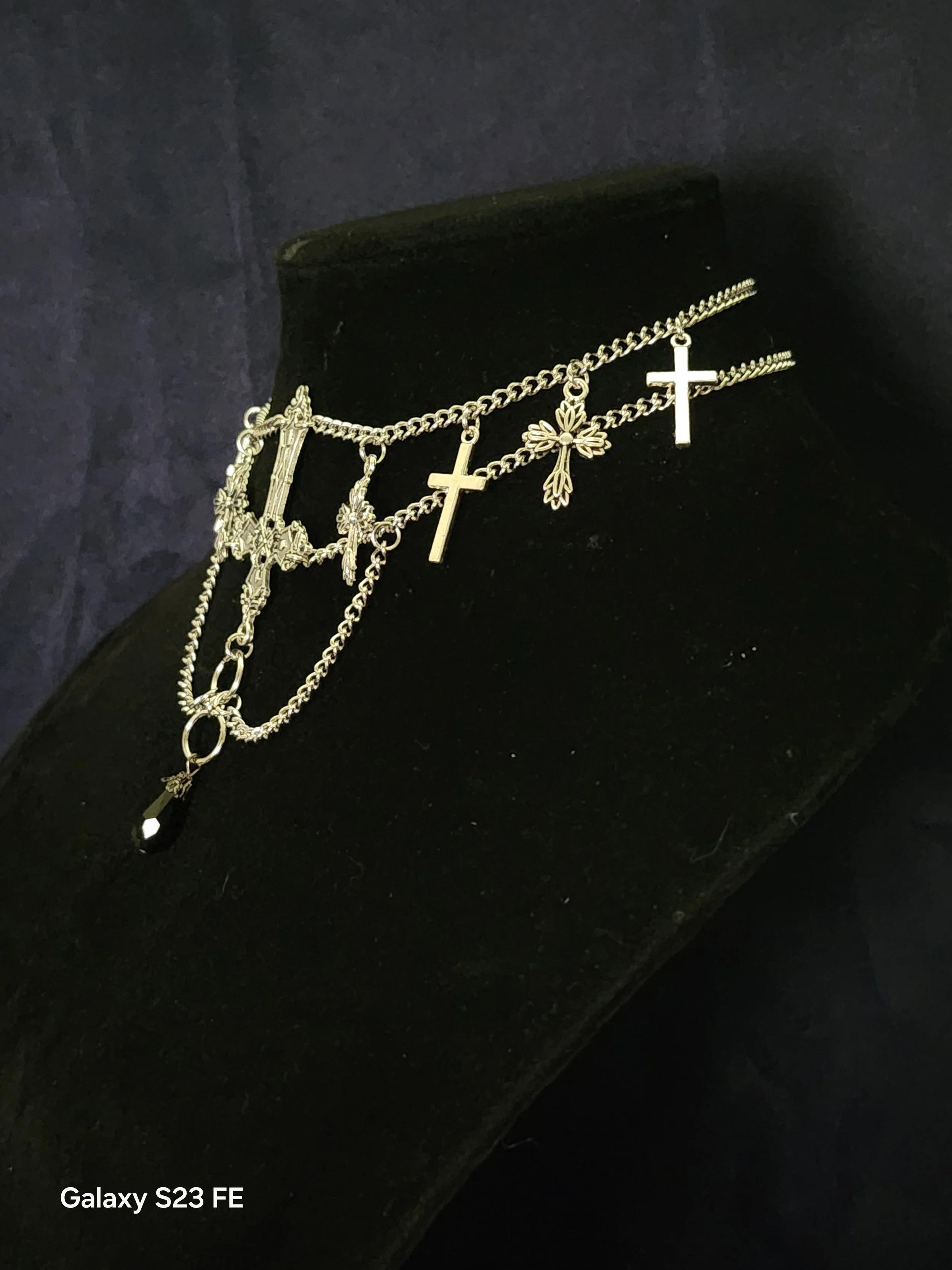 Criss Cross Choker Left.jpg