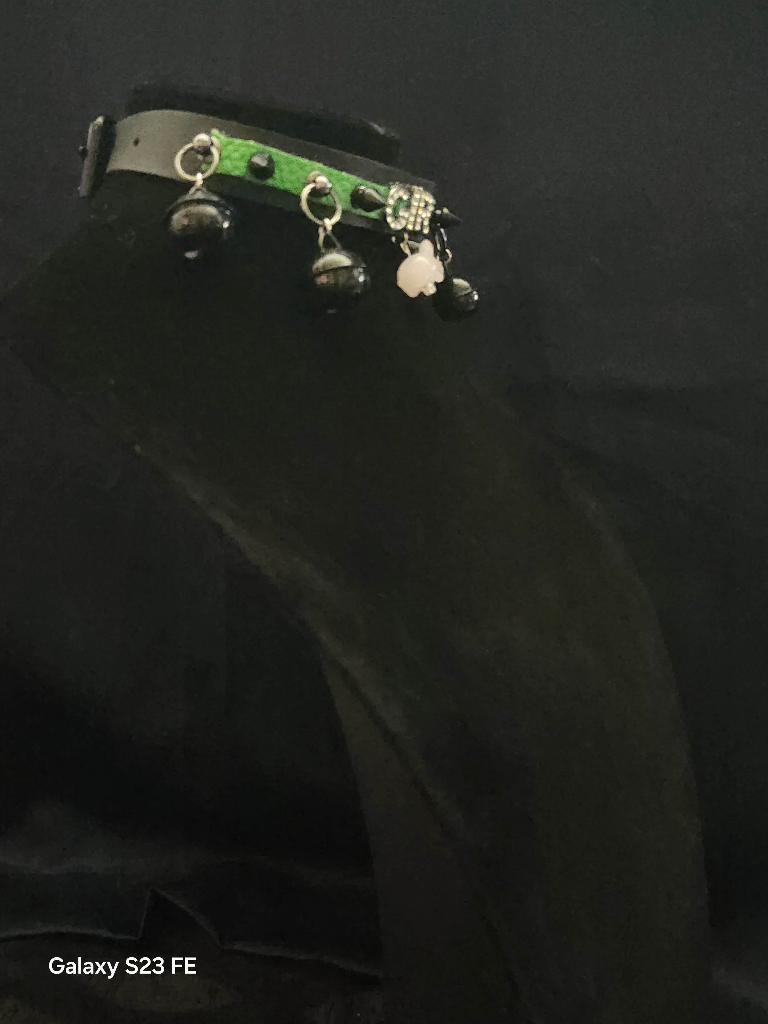 Gir Choker Right.jpg