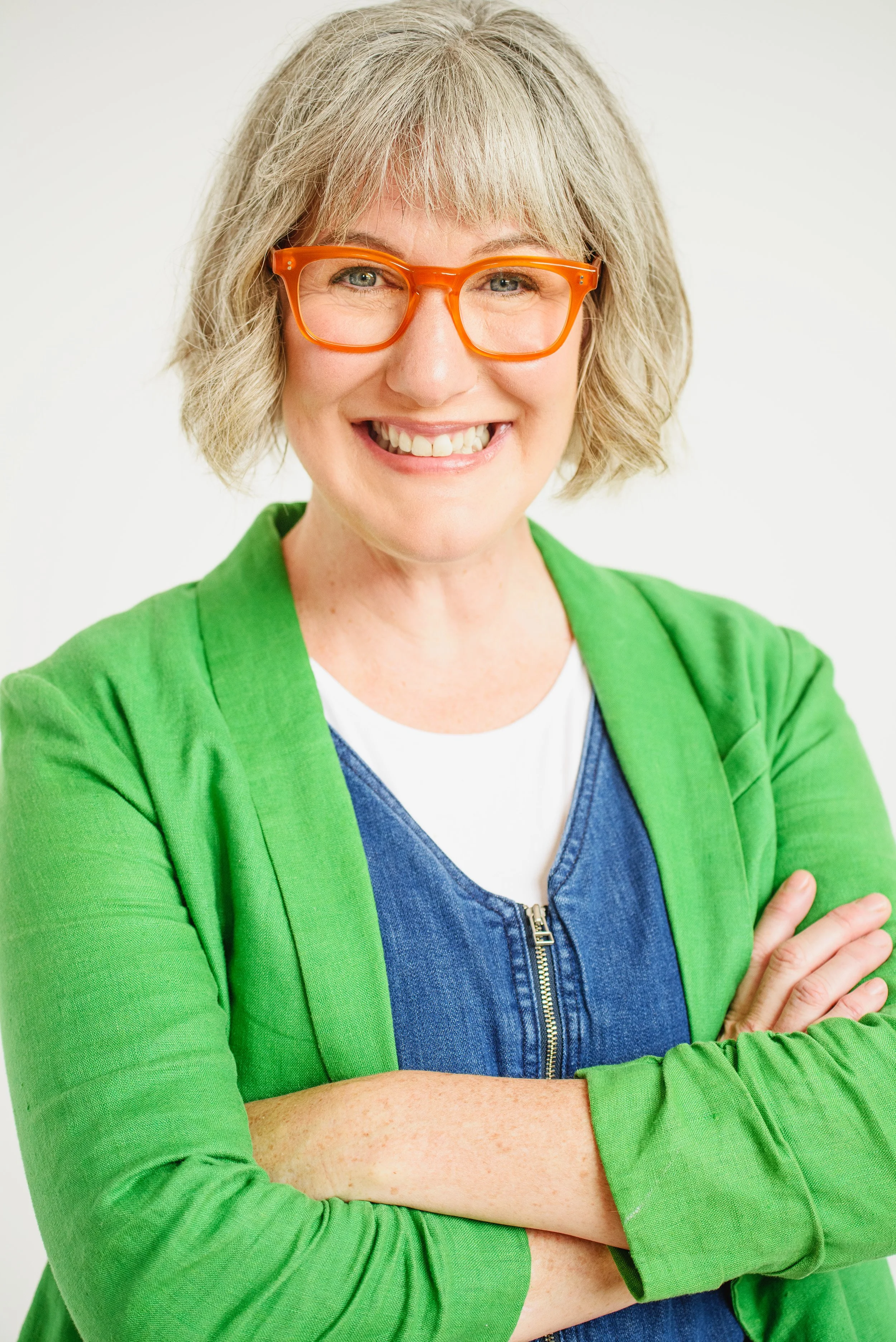 Headshot of Jen Scott, Very Good Improv Instructor