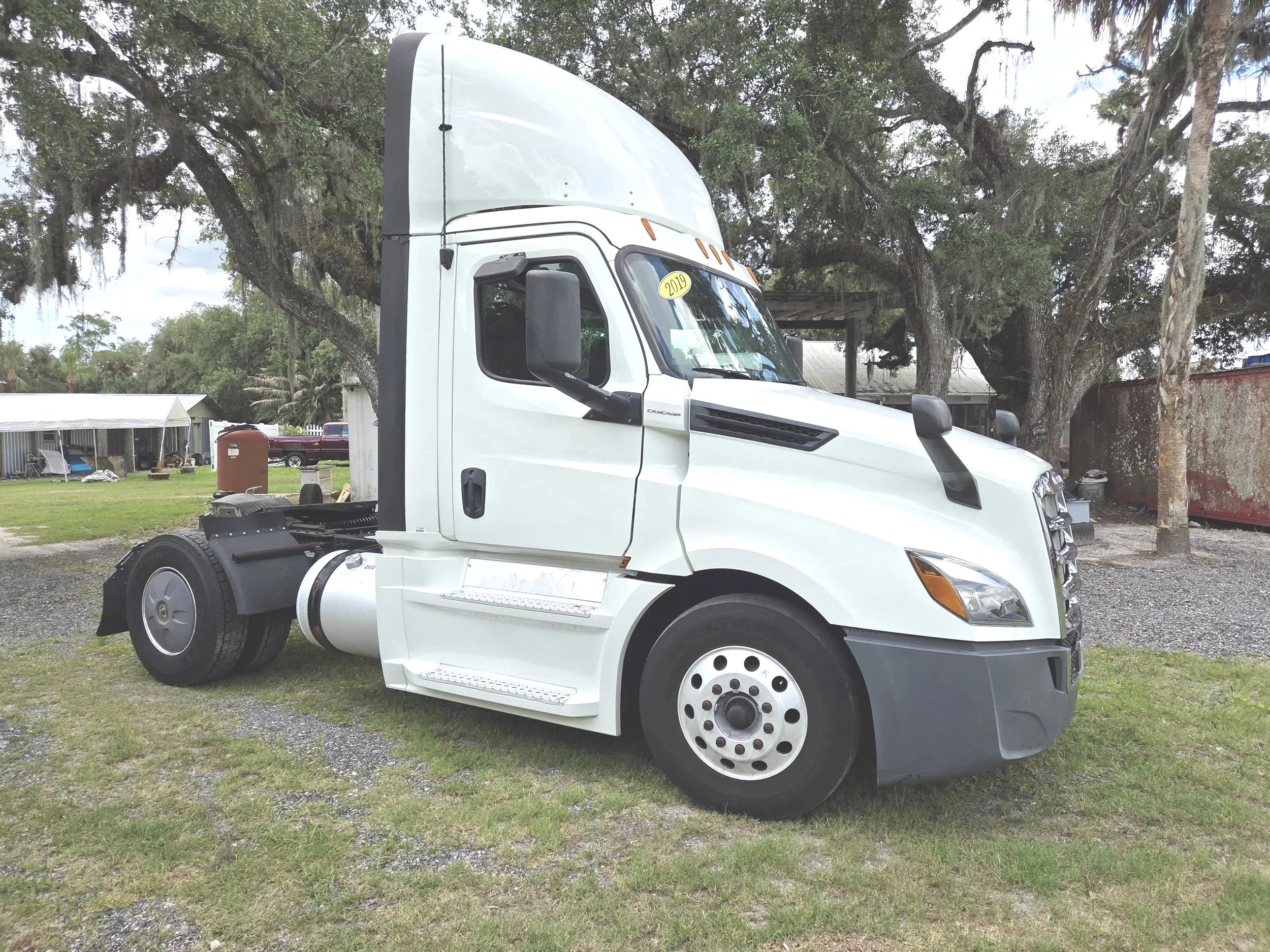 2019 Freightliner cascadia Single axle DD13 400HP 397k Miles 2.28 ratio cold ac, engine brake