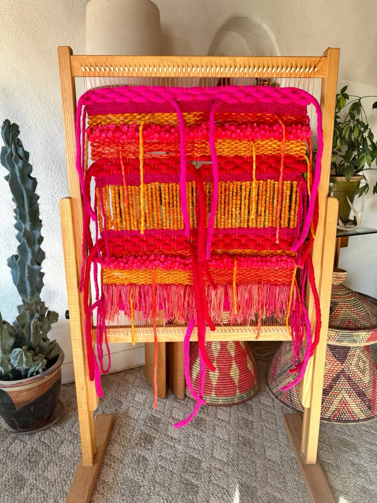 So excited!! Getting ready for my reception and weaving demonstration tomorrow evening at 6pm at the Ingham Chapman Gallery at @unmgallup. This babe will be a smaller version of my cocoons once she comes off the loom. Had to make the example weaving 