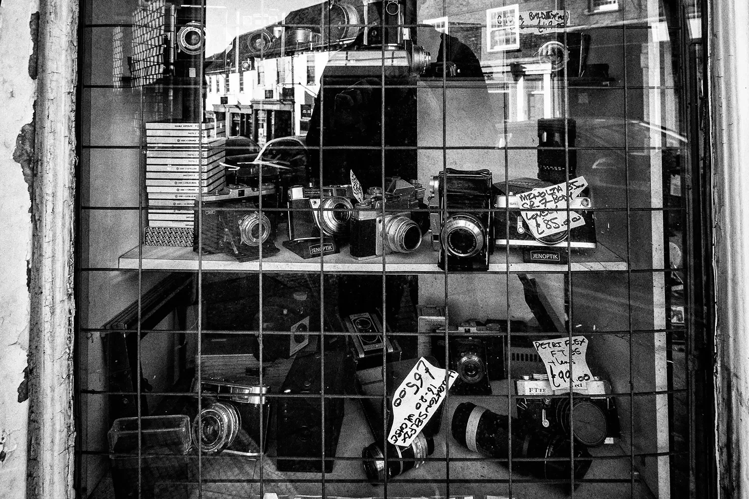 Old cameras in a St Albans shop window.webp