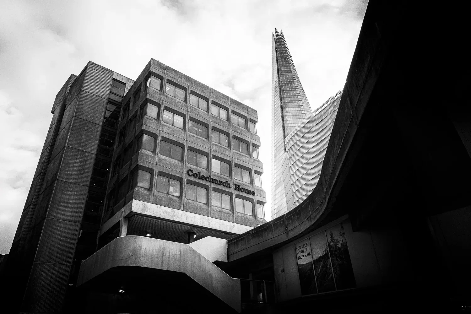 look-up-london-colechurch-house-shard-london-bridge-bw-DSC09621.webp