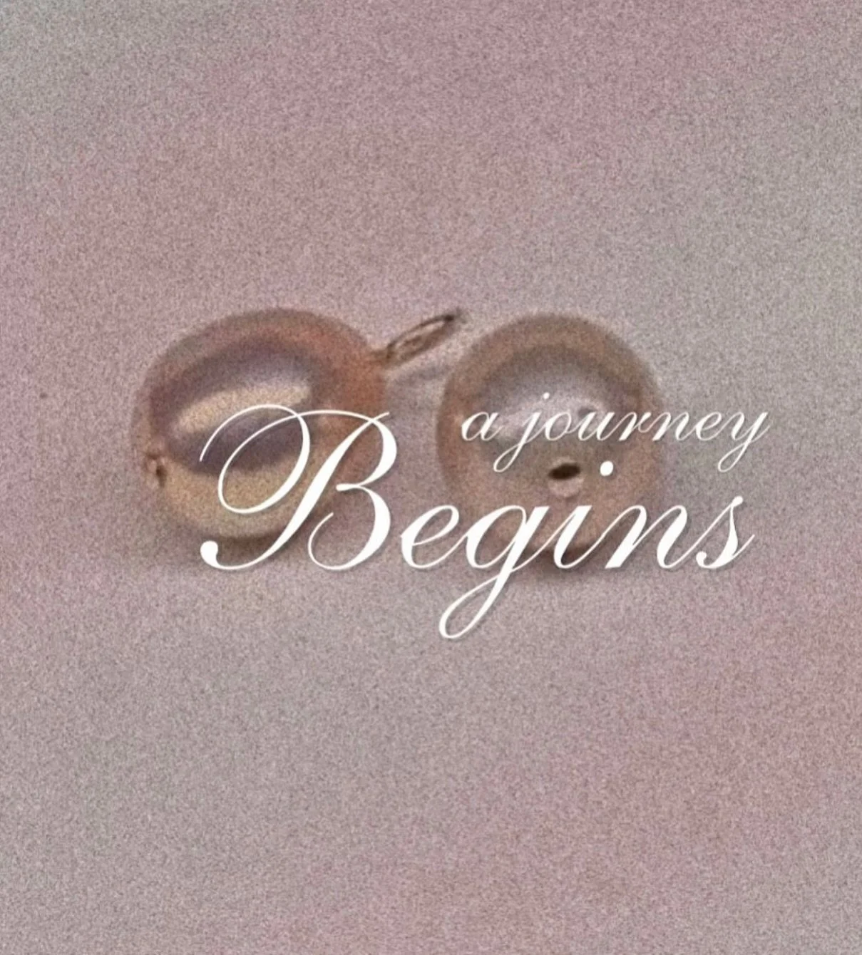 The beginning always feels small &mdash;
a pearl, a sketch, a spark of an idea.
But that&rsquo;s how everything starts.

New beginnings await. &hearts;️

.
.
.
#maisonlipowa 
#modernromantic 
#madetoorder
#romanticbrutalism
#minimalistjewellery
#gold