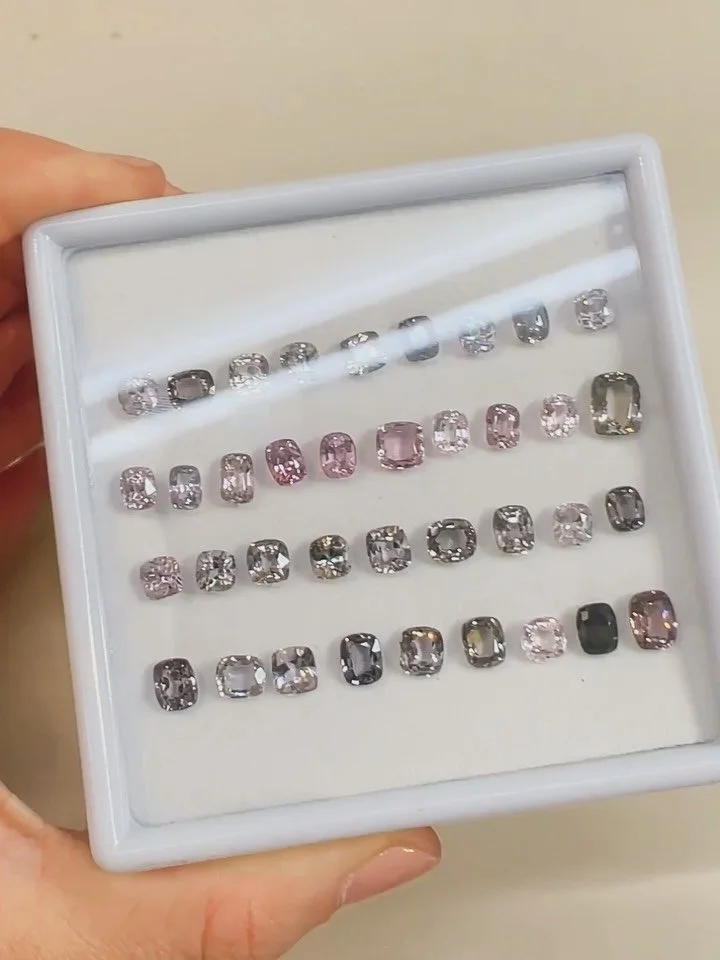 No two are exactly the same. 

Some softer, some deeper 
some almost colourless, some holding something darker

You choose the one that feels like yours &hearts;️
.
.
.
#modernheirlooms 
#spinelring 
#pinkyring
#goldsignetring
#madeinmadrid