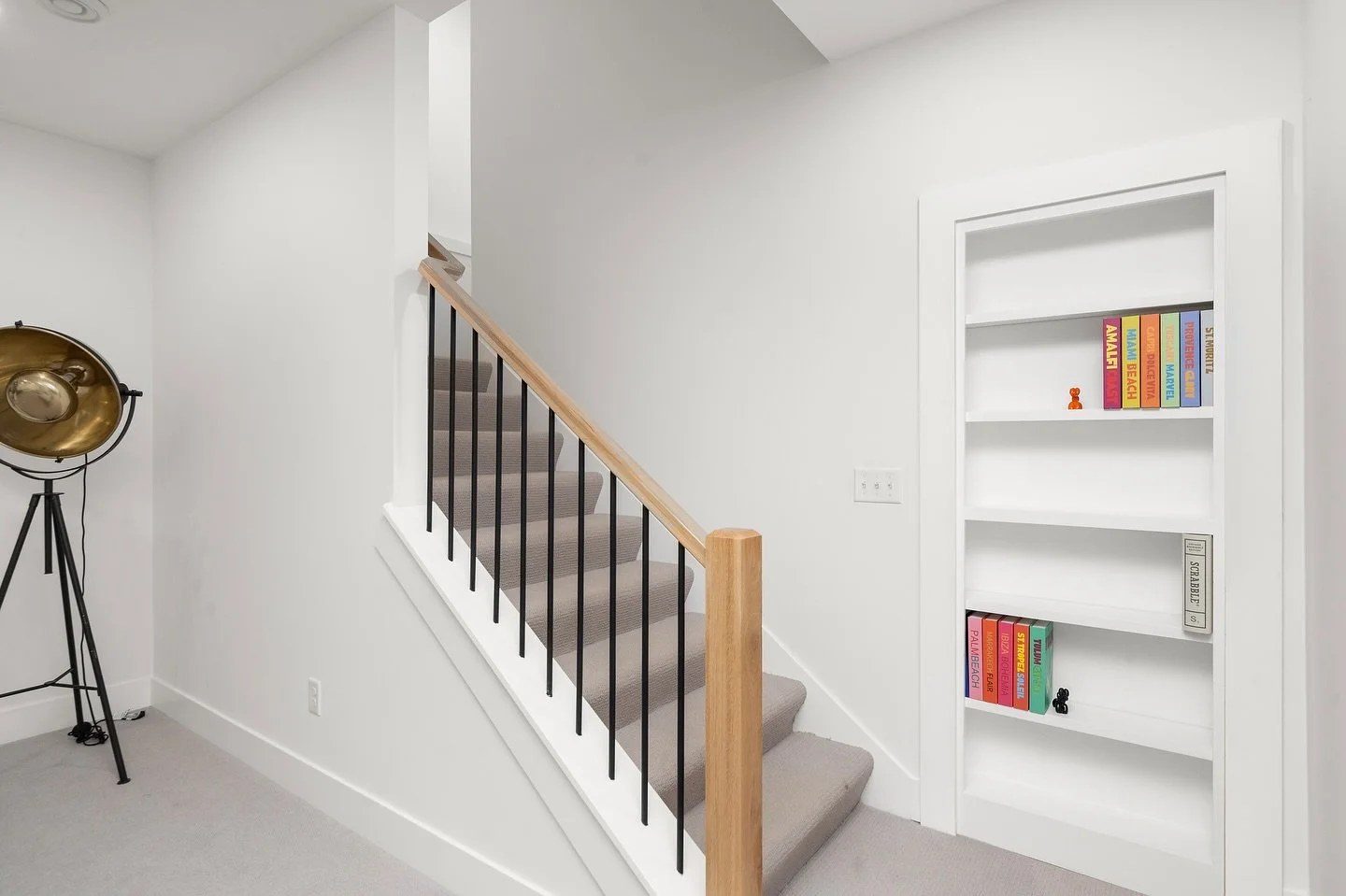 Hidden bonus room through the bookcase π #rephotography #hiddenroom #bookcase