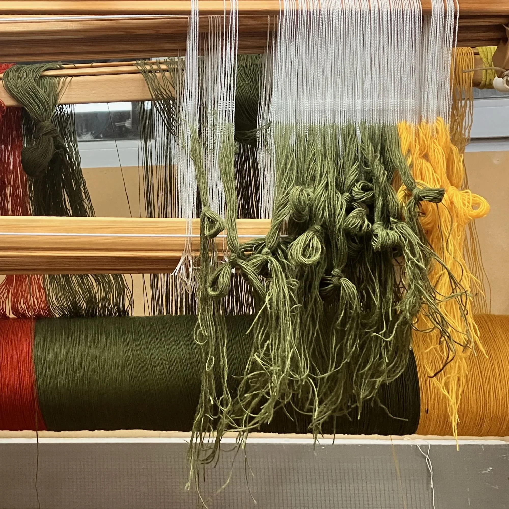 Nannekes kussen inrijgen.jpeg