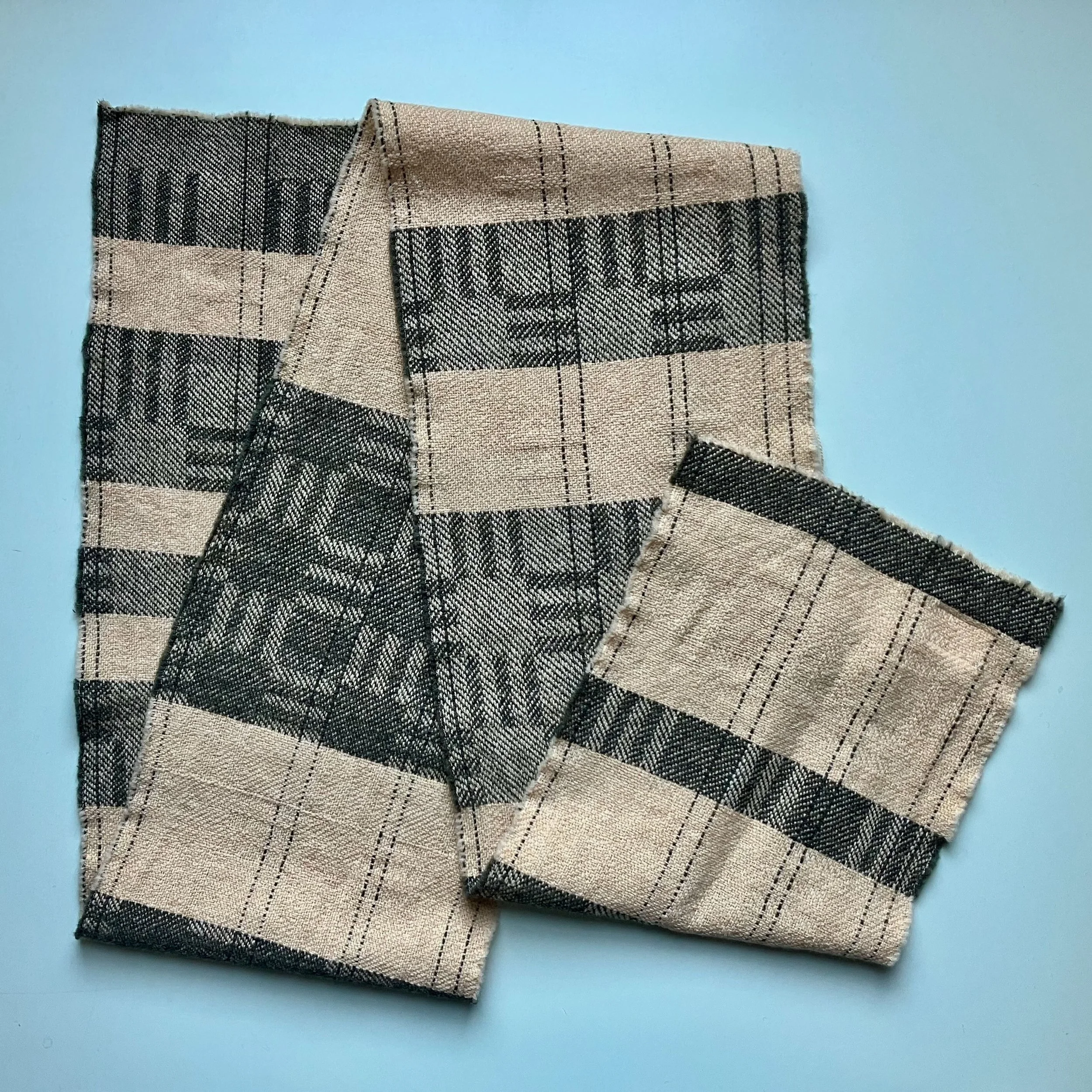 Shawl groen wit resultaat 2.jpeg
