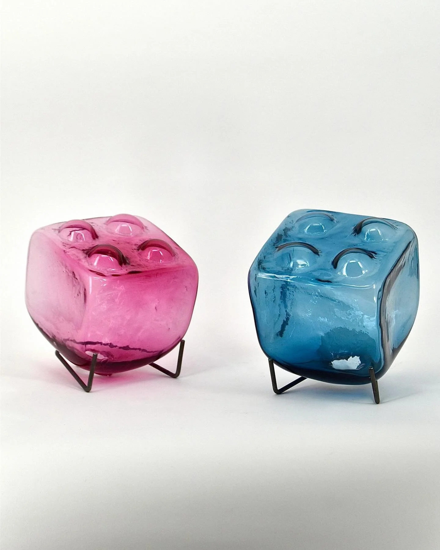 &ldquo;Obsessed with how these turned out! Each piece is handblown and totally one of a kind &mdash; I seriously can&rsquo;t pick a favorite between the pink and blue. What do you think?&rdquo;
#GlassArt #HandmadeWithLove #ColorPop #ArtfulLiving #Mod