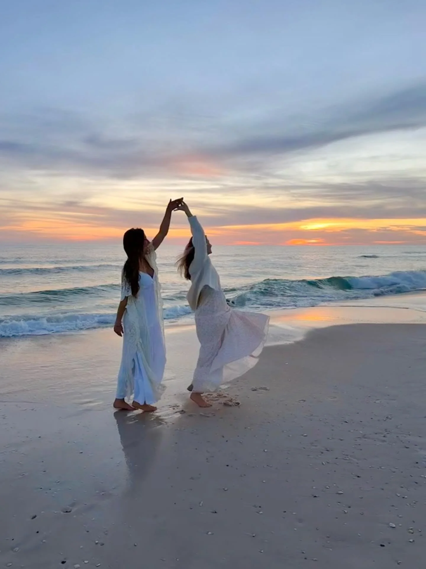 Nothing better than enjoying the sunset with your girlies! Well&hellip;unless there&rsquo;s a beach bonfire involved! That&rsquo;s better! #beachbonfire #girlstrip #bachelorette #bestfriends #30a