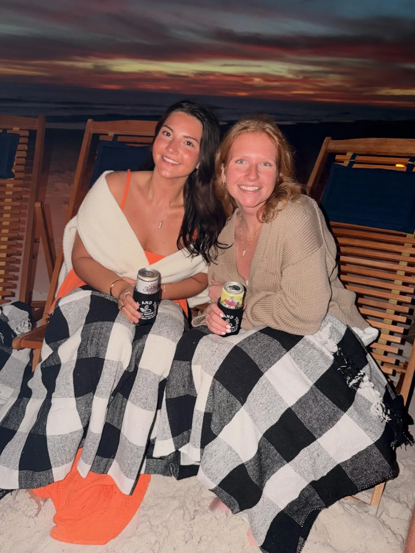 Making memories by the fire with nothing short of an epic backdrop 🌅 😌 #beachbonfire #30abonfire #springbreak #fl #loveflorida