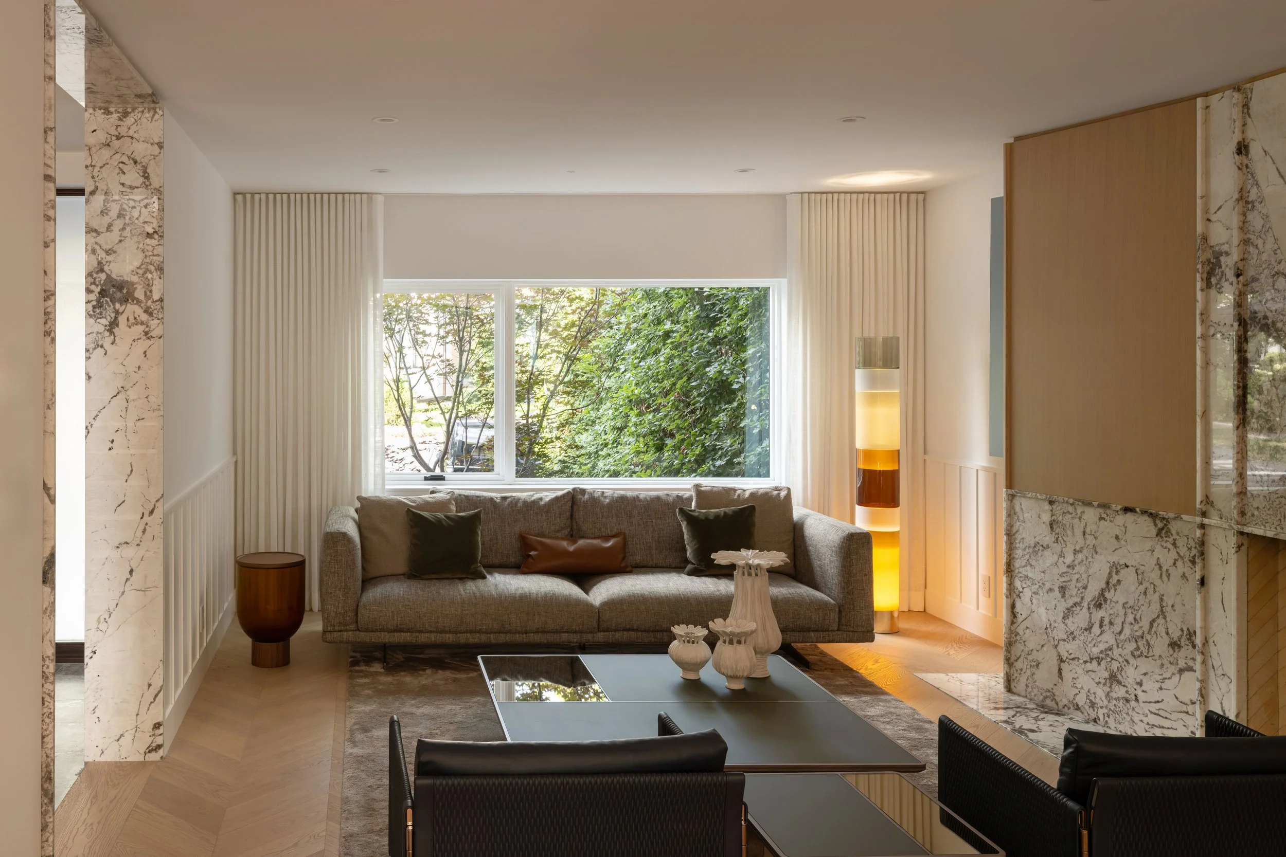 These-Architects_House-on-a-Ravine-LivingRoom-5sm.jpg