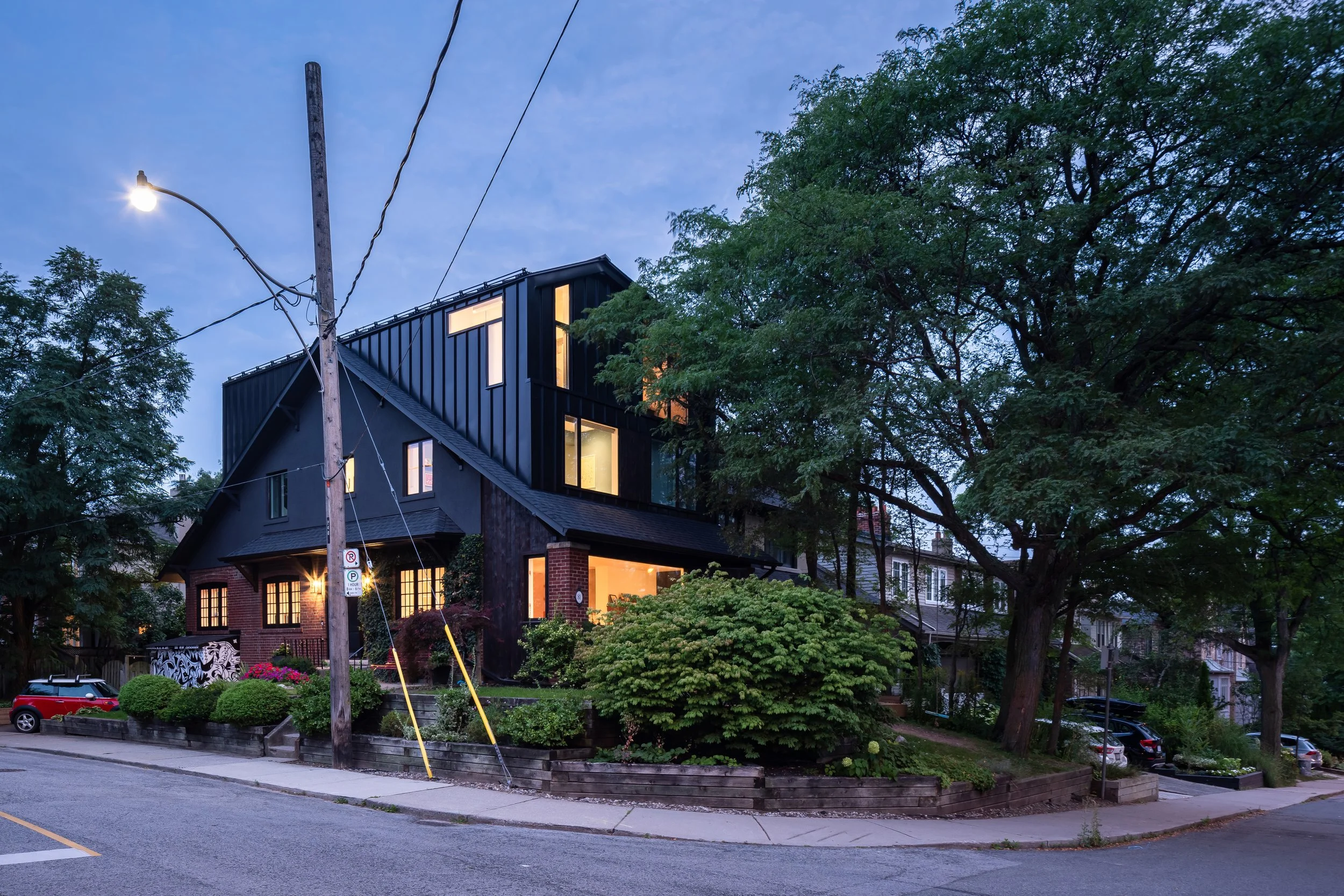 These-Architects_AtticHouse-18sm.jpg