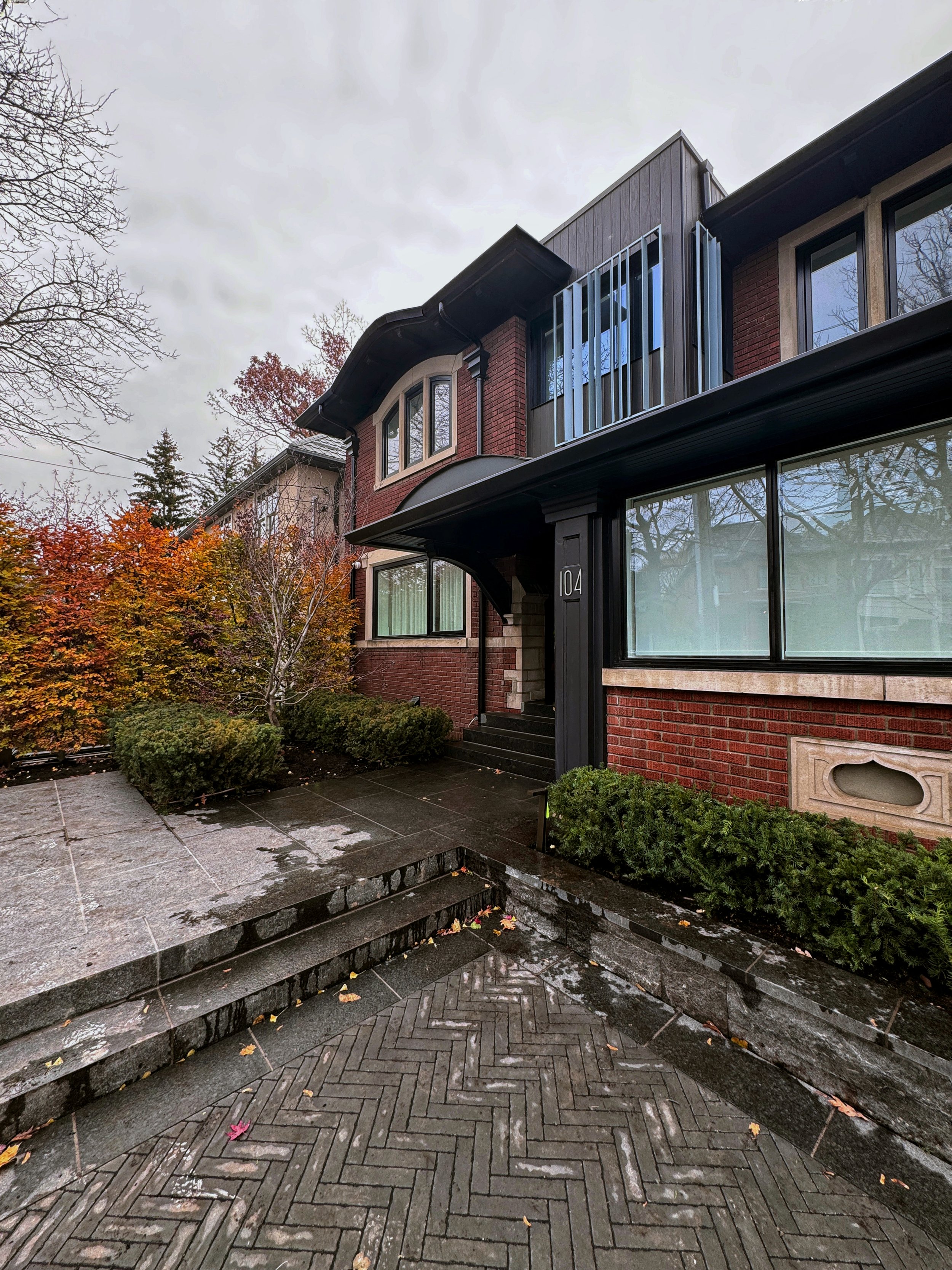 House on a Ravine by These Architects located in Toronto