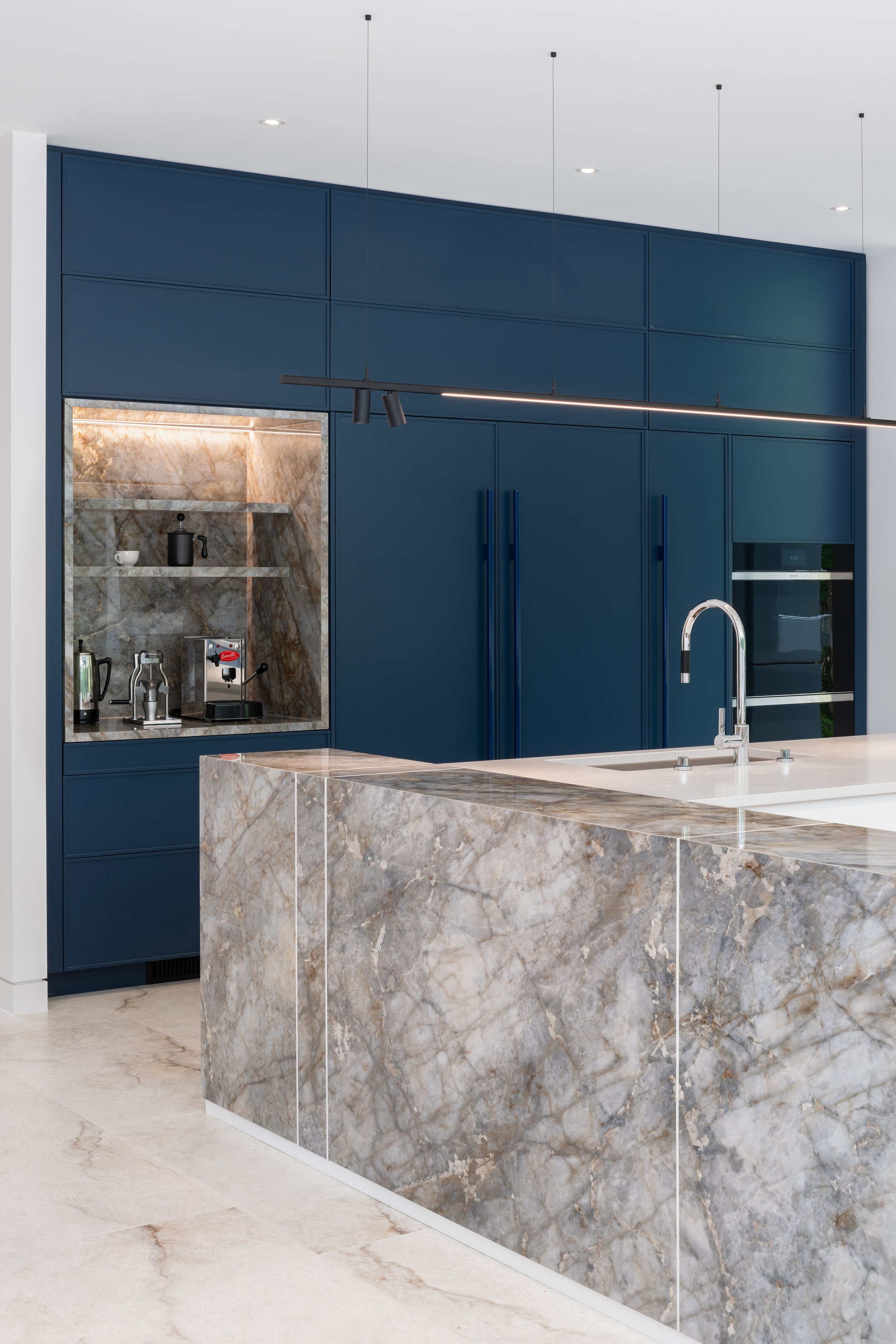 These-Architects_House-in-the-Hill-int21sm.jpg