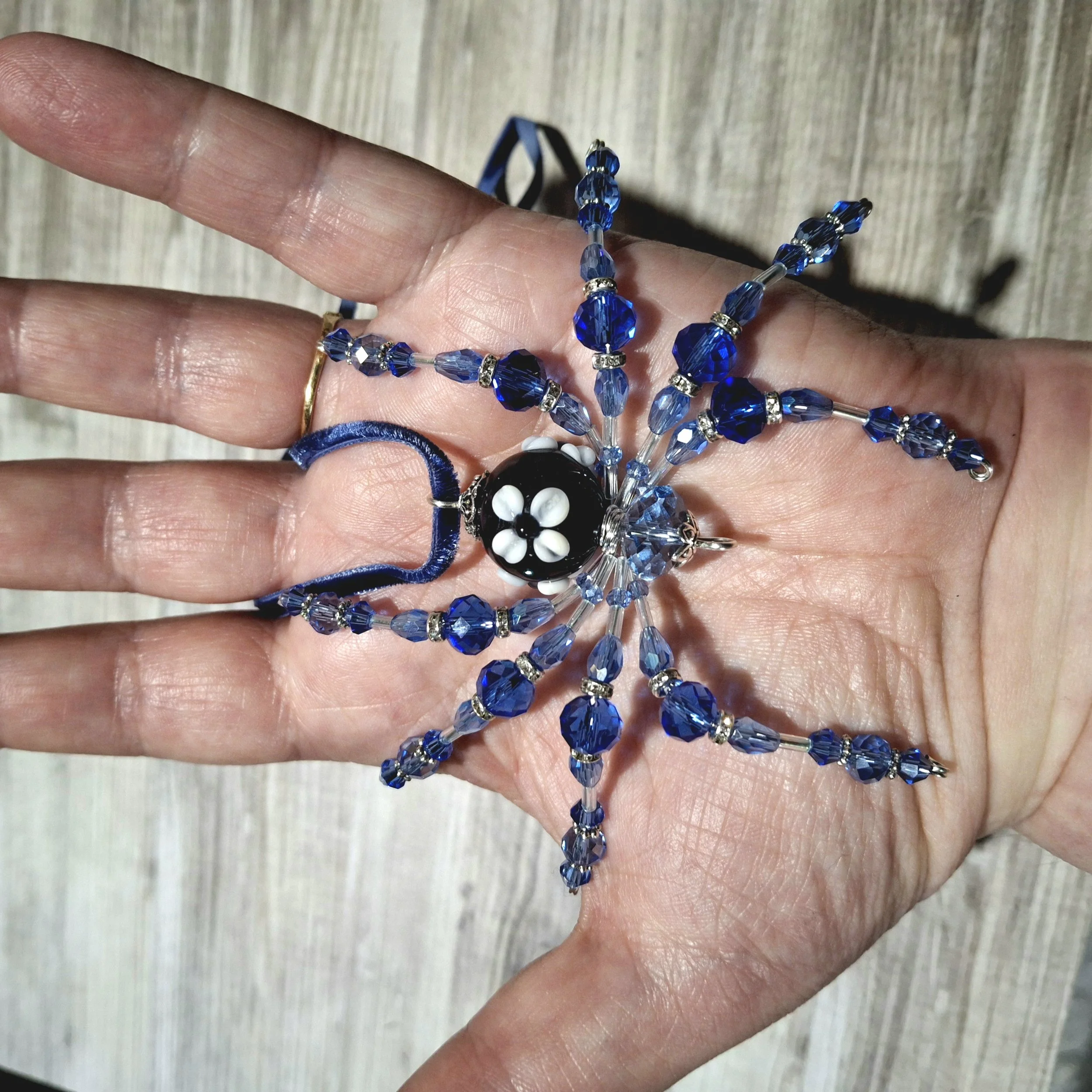 Forget me not in hand.jpg
